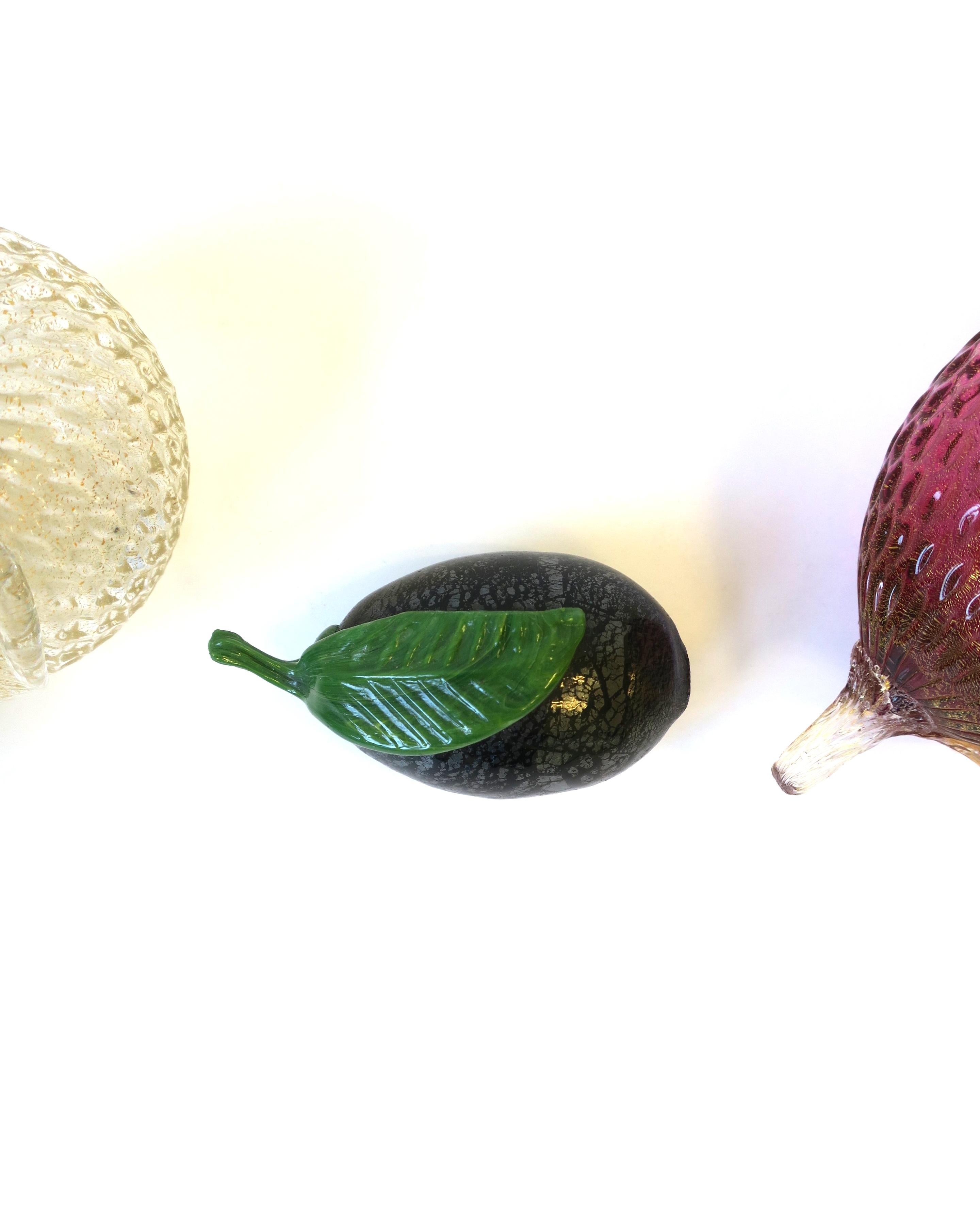 Fruits en verre d'art italien de Murano, milieu du siècle, lot de 5 en vente 3