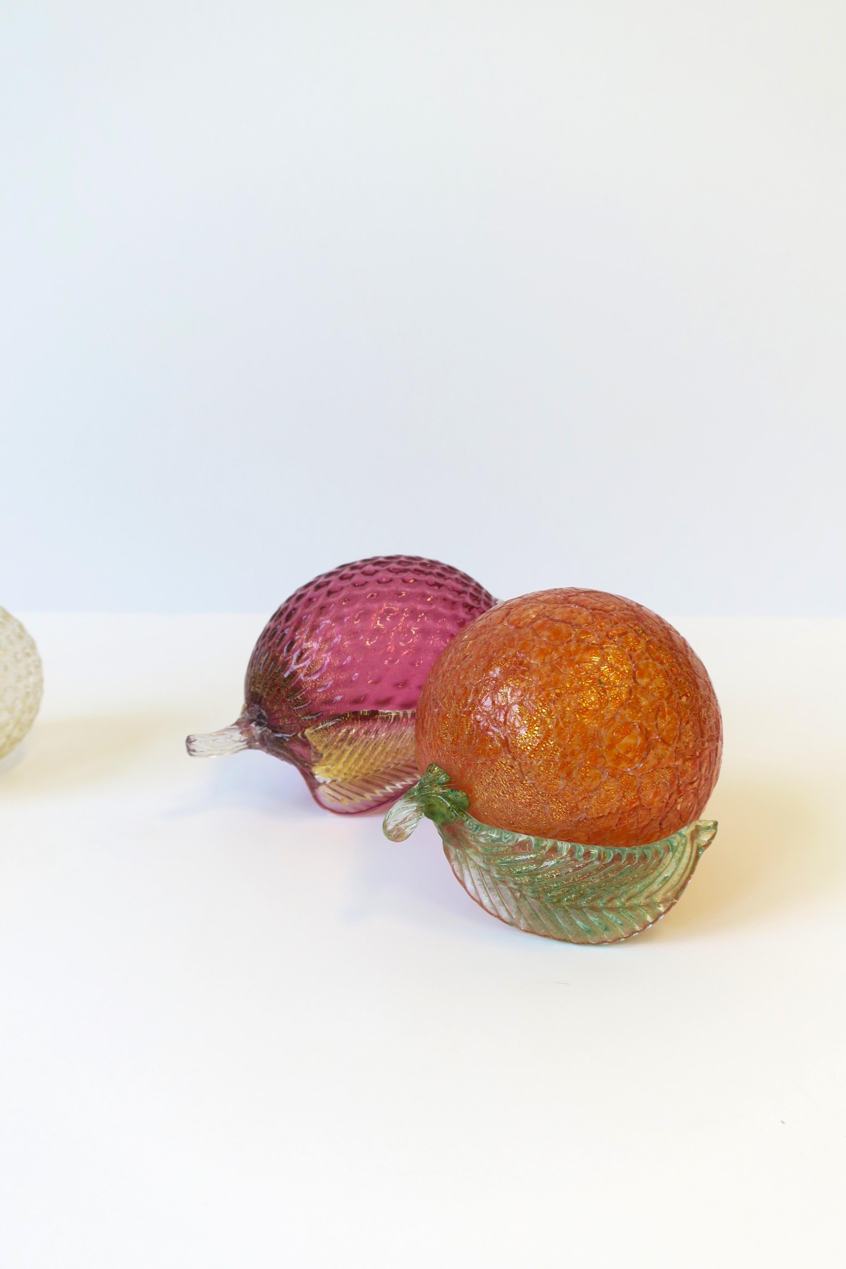 Fruits en verre d'art italien de Murano, milieu du siècle, lot de 5 en vente 5