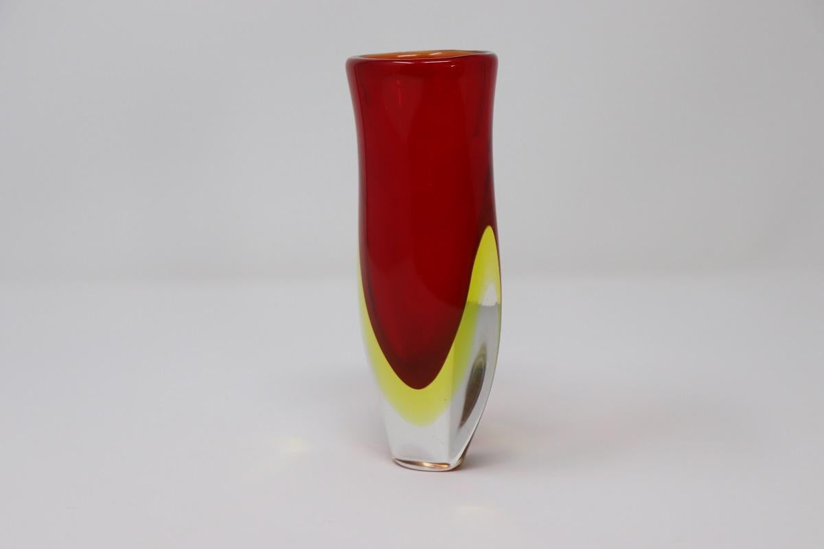 Italian Murano Art Glass Ruby Red Small Vase by Flavio Poli for Seguso, 1960s For Sale 1