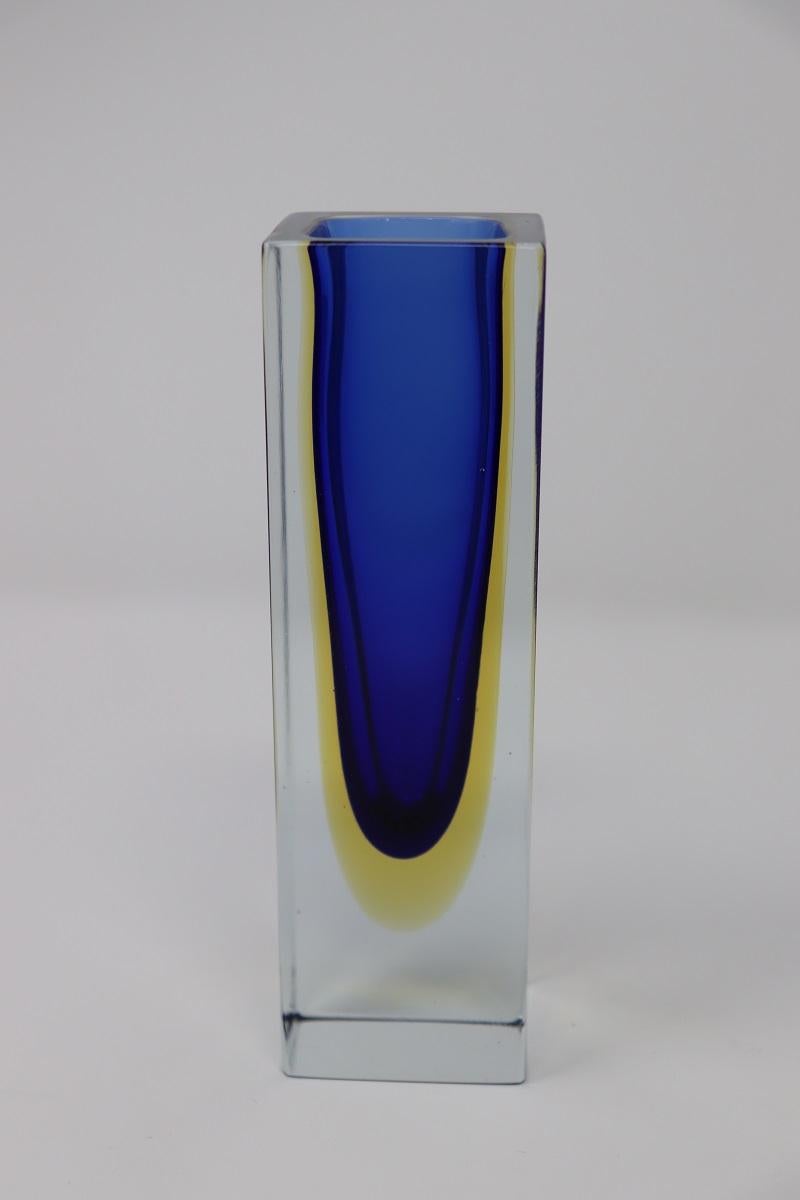 Vetro artistico Piccolo vaso blu in vetro artistico di Murano, Flavio Poli per Seguso, anni '70 in vendita