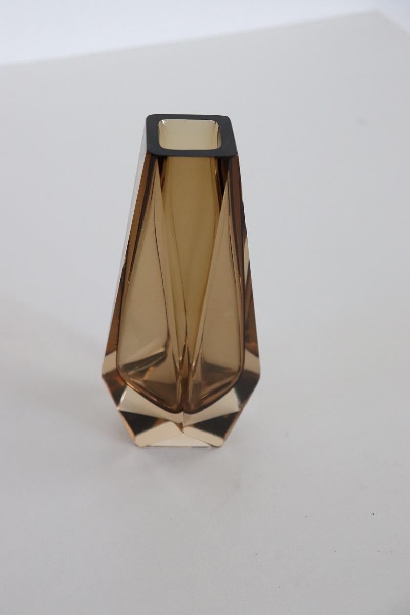 Vaso piccolo in vetro artistico italiano di Murano color ambra fumé, Mandruzzato 1960s in vendita 3