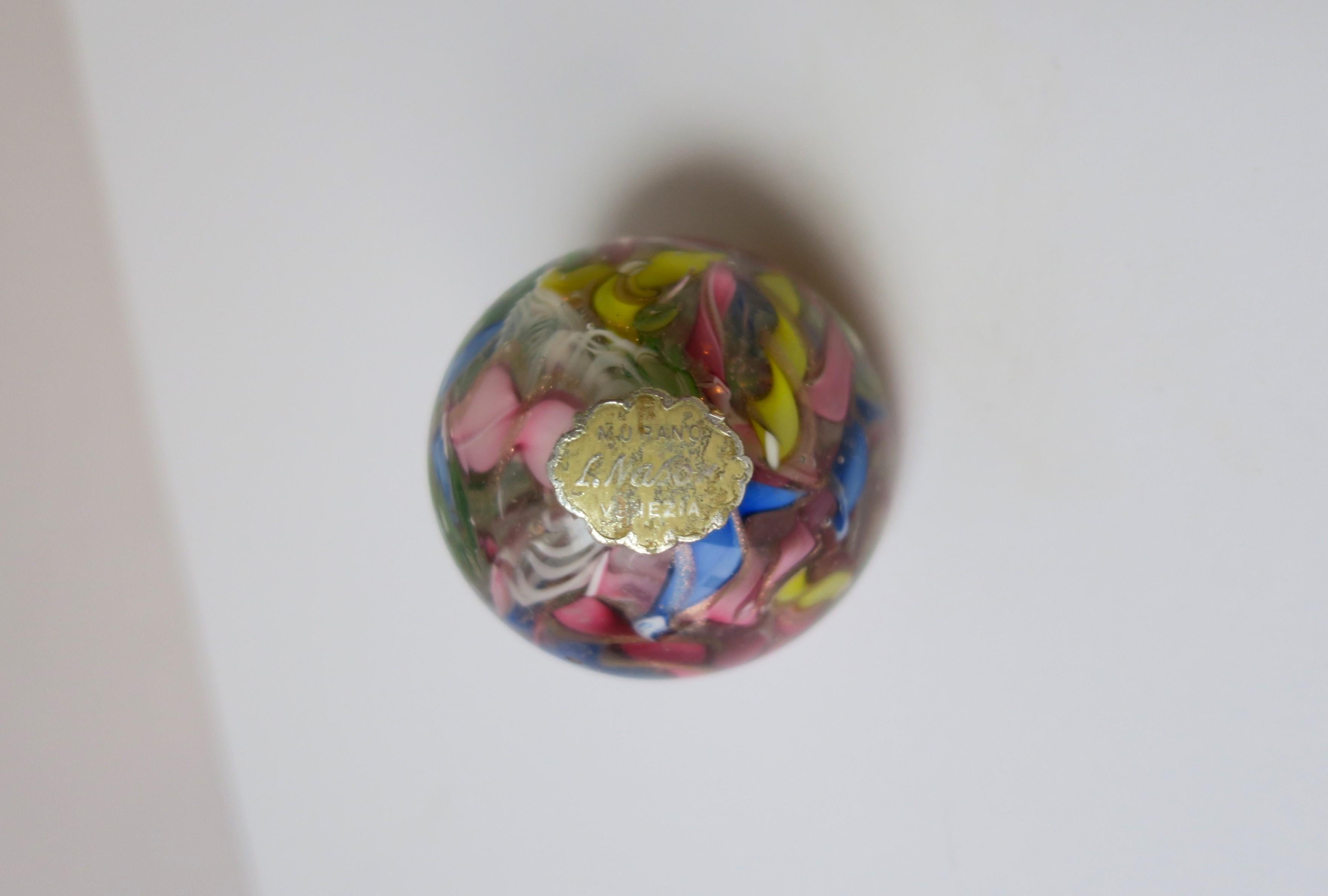 Italian Murano Art Glass Sphere Paperweight For Sale 5