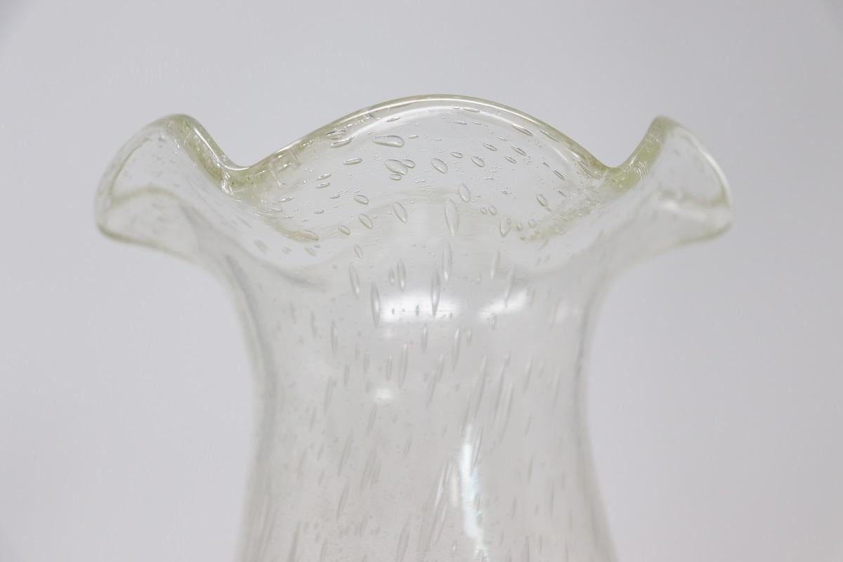 Vetro artistico Vaso trasparente in vetro artistico italiano di Murano in vendita