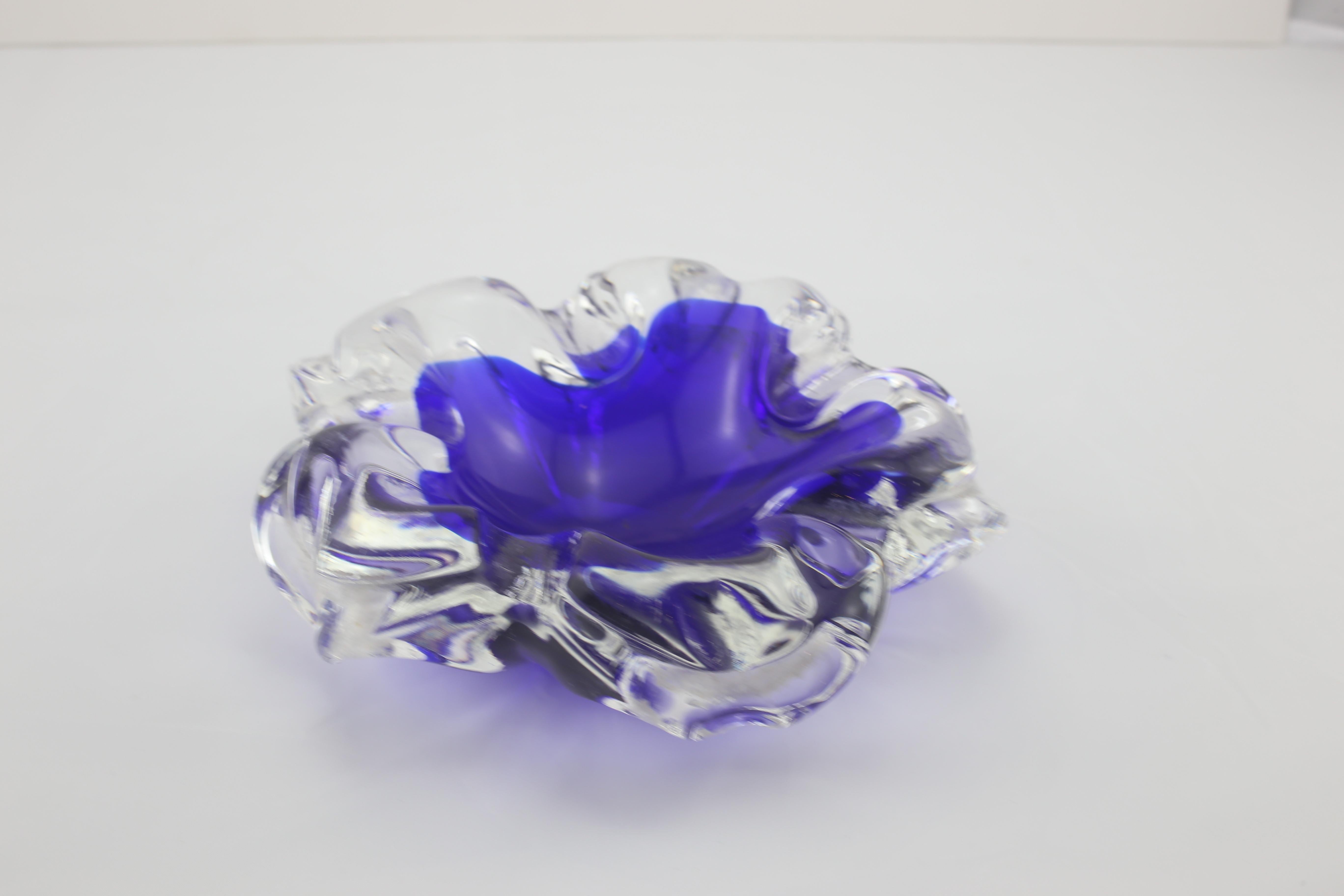 Mid-Century Modern Italian Blue Murano Glass Ashtray, 1960s In Excellent Condition In Byron Bay, NSW