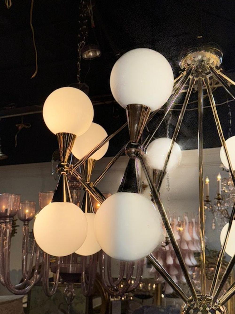 Contemporary Italian Murano Atom Chandelier For Sale