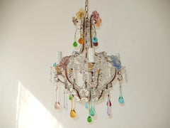 Italienischer Murano-Perlen-Kronleuchter mit mehrfarbigen Blumen, Tropfen und Sternen, um 1920