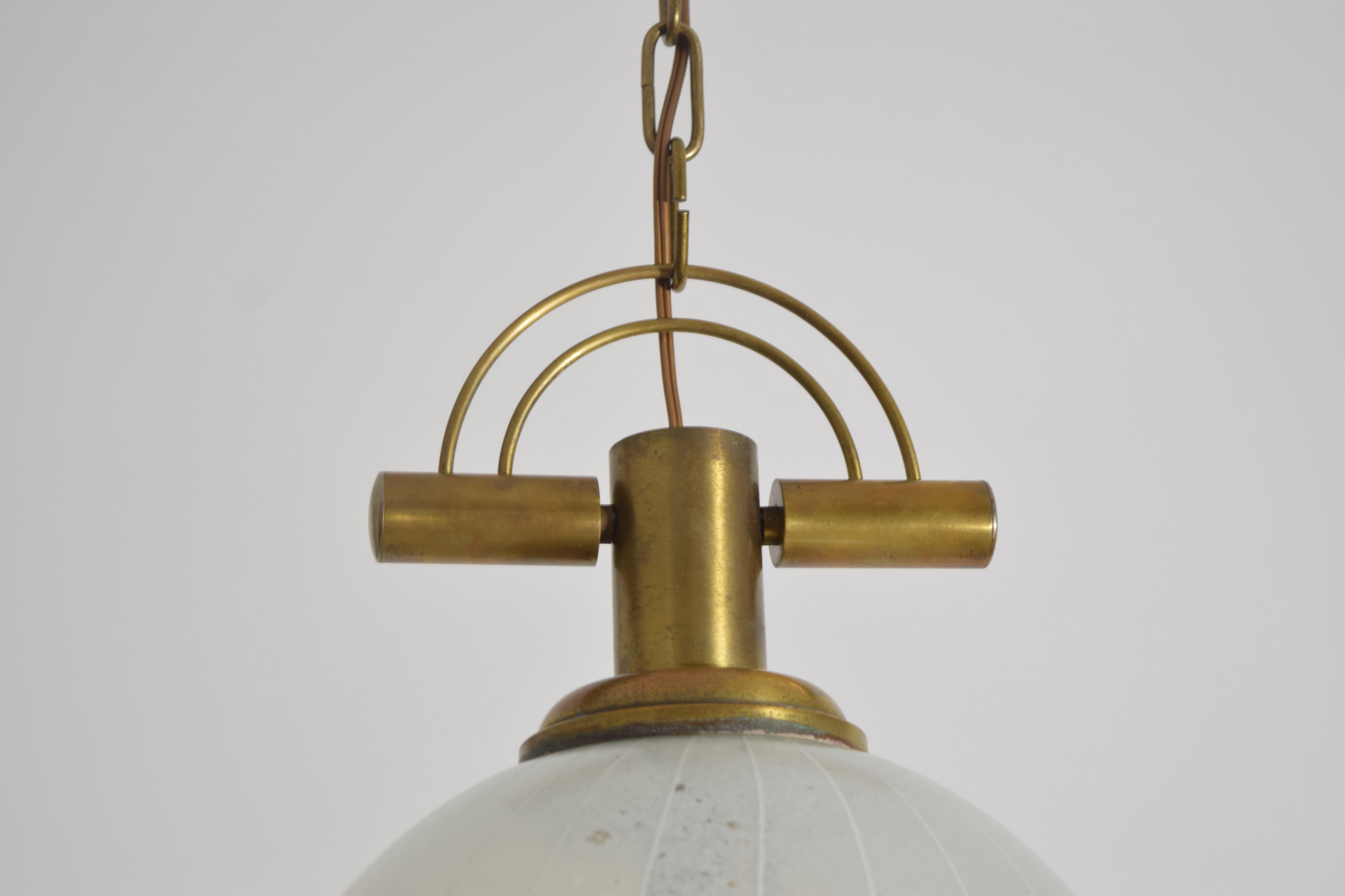 Italienisches Windlicht aus geblasenem Glas und Messing, Murano, ca. 1970er Jahre (Ende des 20. Jahrhunderts) im Angebot