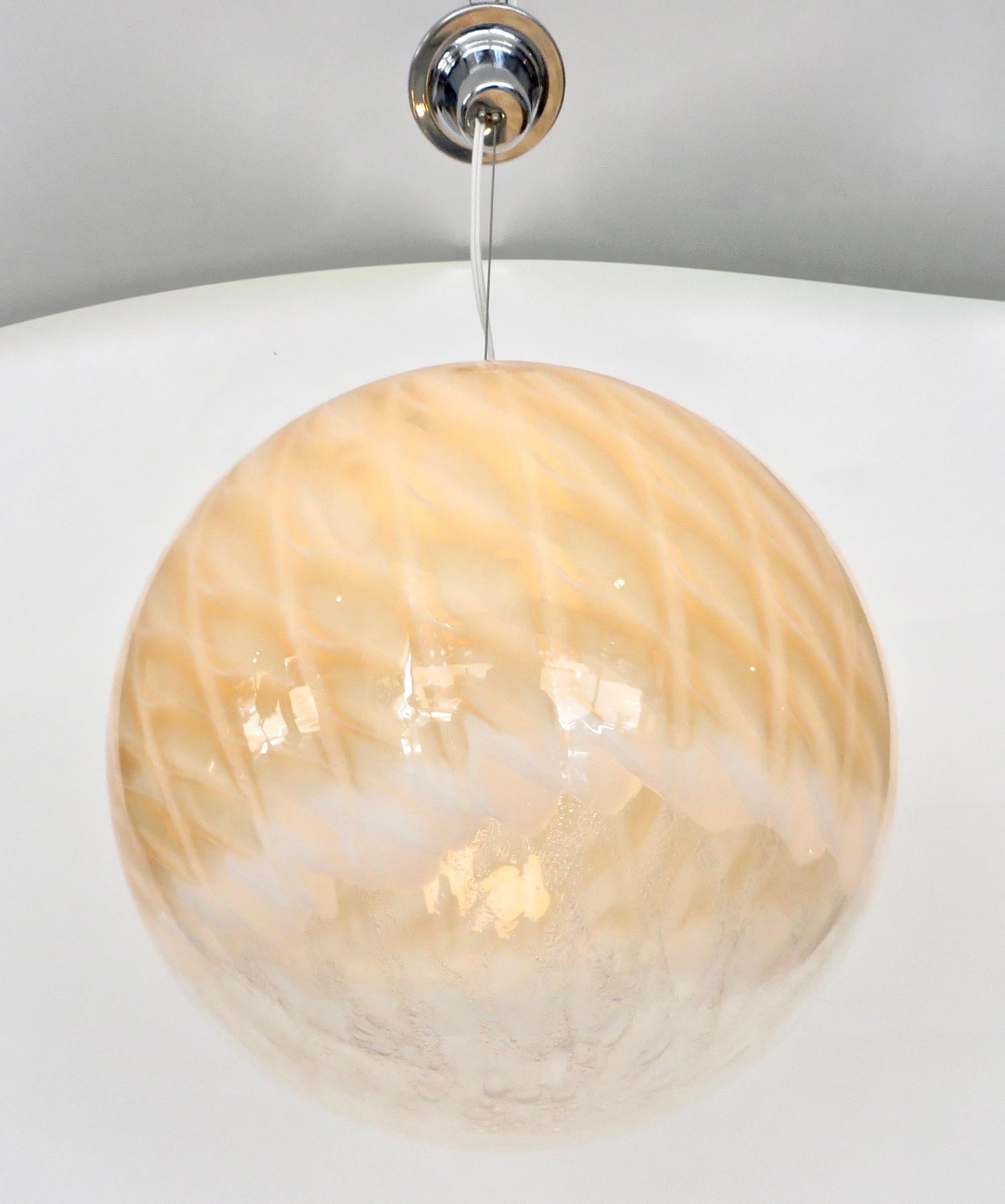 Italian Murano Blown Glass Globe Pendant Chandelier Attributed to Venini 3