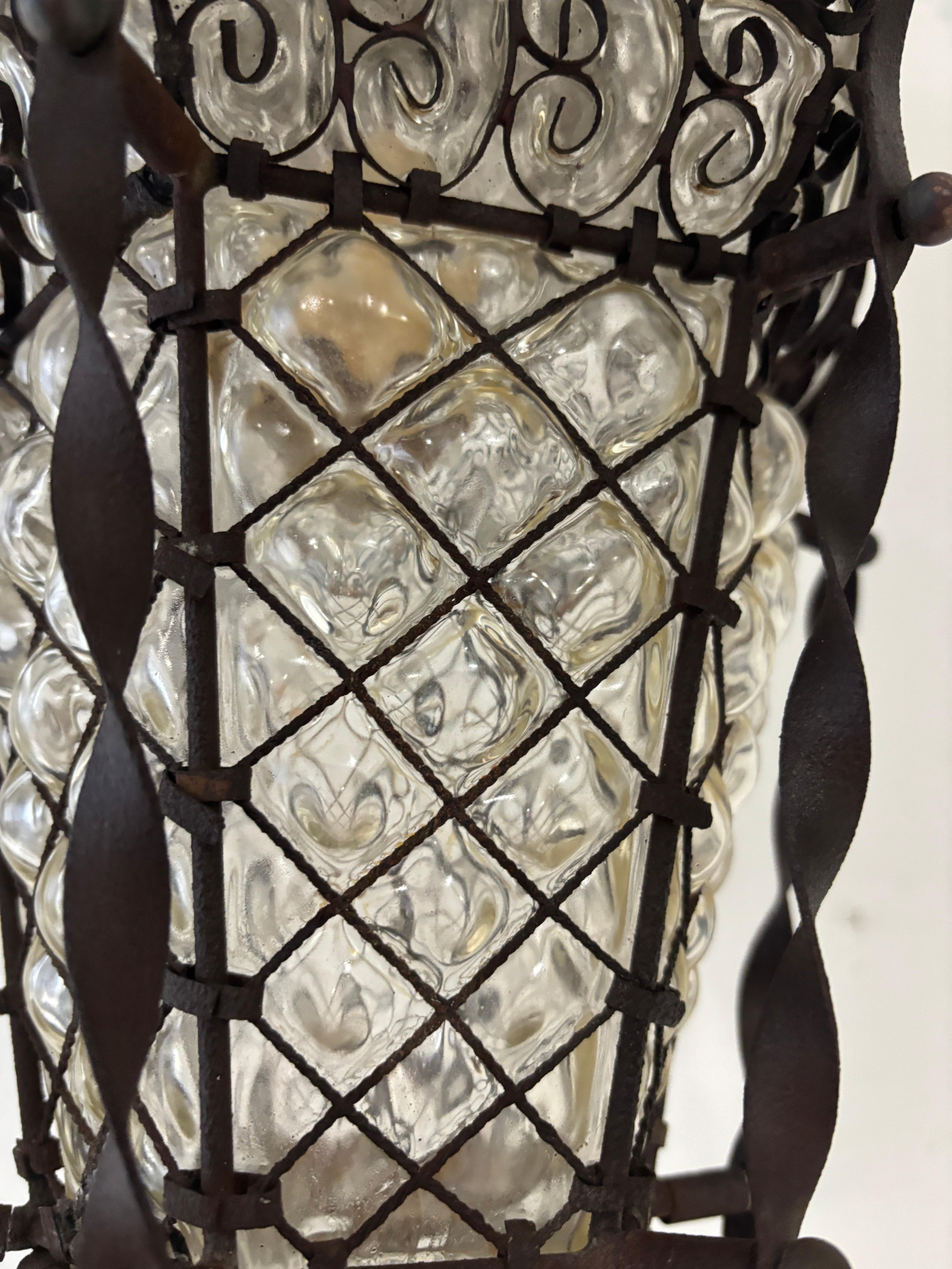Italienischer Murano-Kronleuchter aus geblasenem Glas und Schmiedeeisen Selten um 1900 im Angebot 1