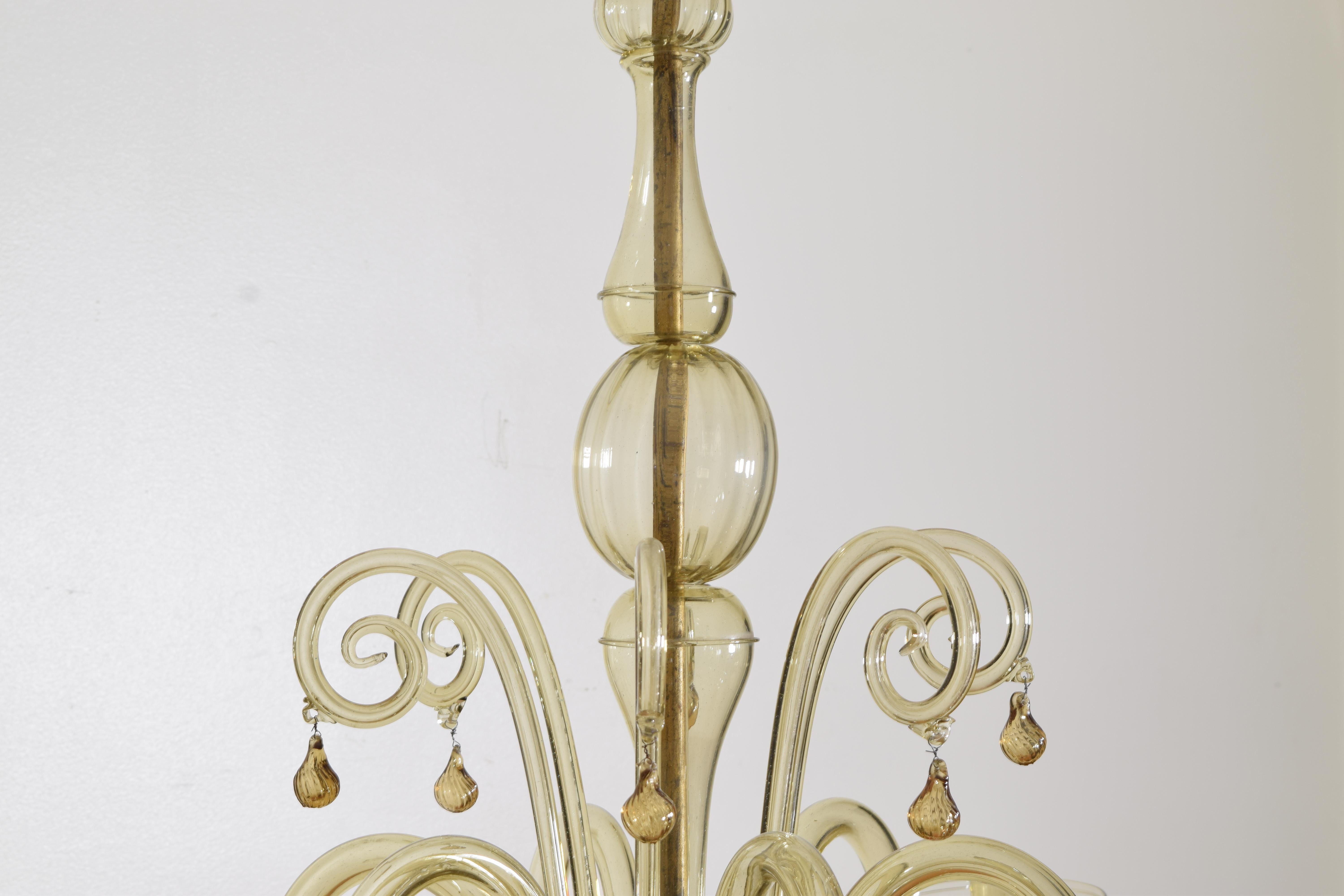 Mid-20th Century Italian, Murano, Blown Subtly Colored Glass 6-Light Chandelier, ca. 1960 For Sale