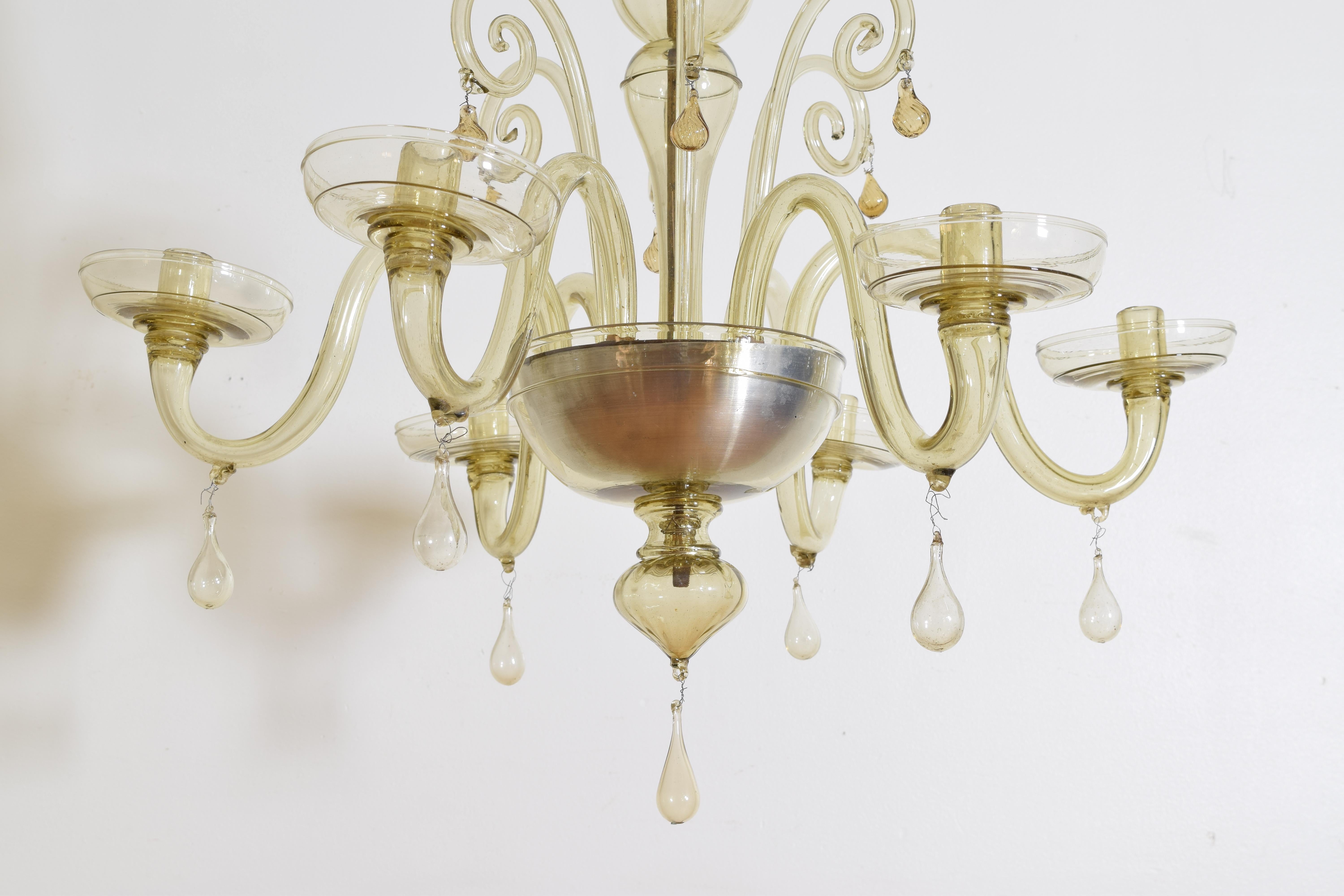 Italian, Murano, Blown Subtly Colored Glass 6-Light Chandelier, ca. 1960 For Sale 3