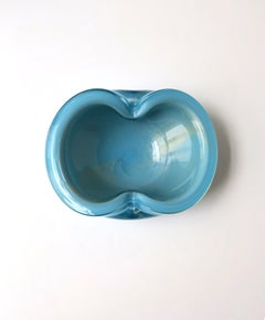 Italian Murano Blue and Gold Art Glass Bowl Alfredo Barbini, ca Mid-20th Century