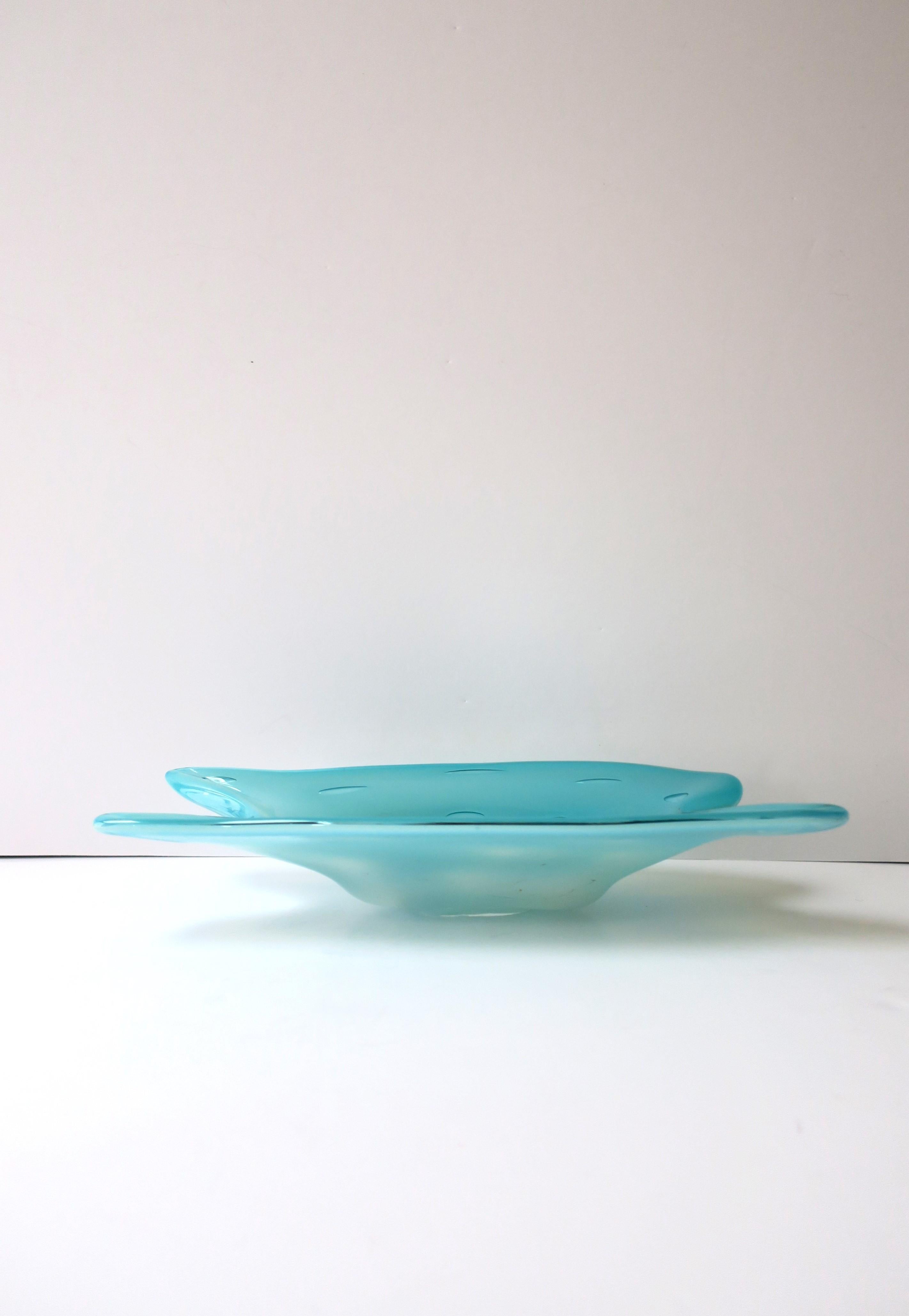 Italian Murano Blue Art Glass Bowl with Big Bubble Design Barovier et Toso For Sale 2