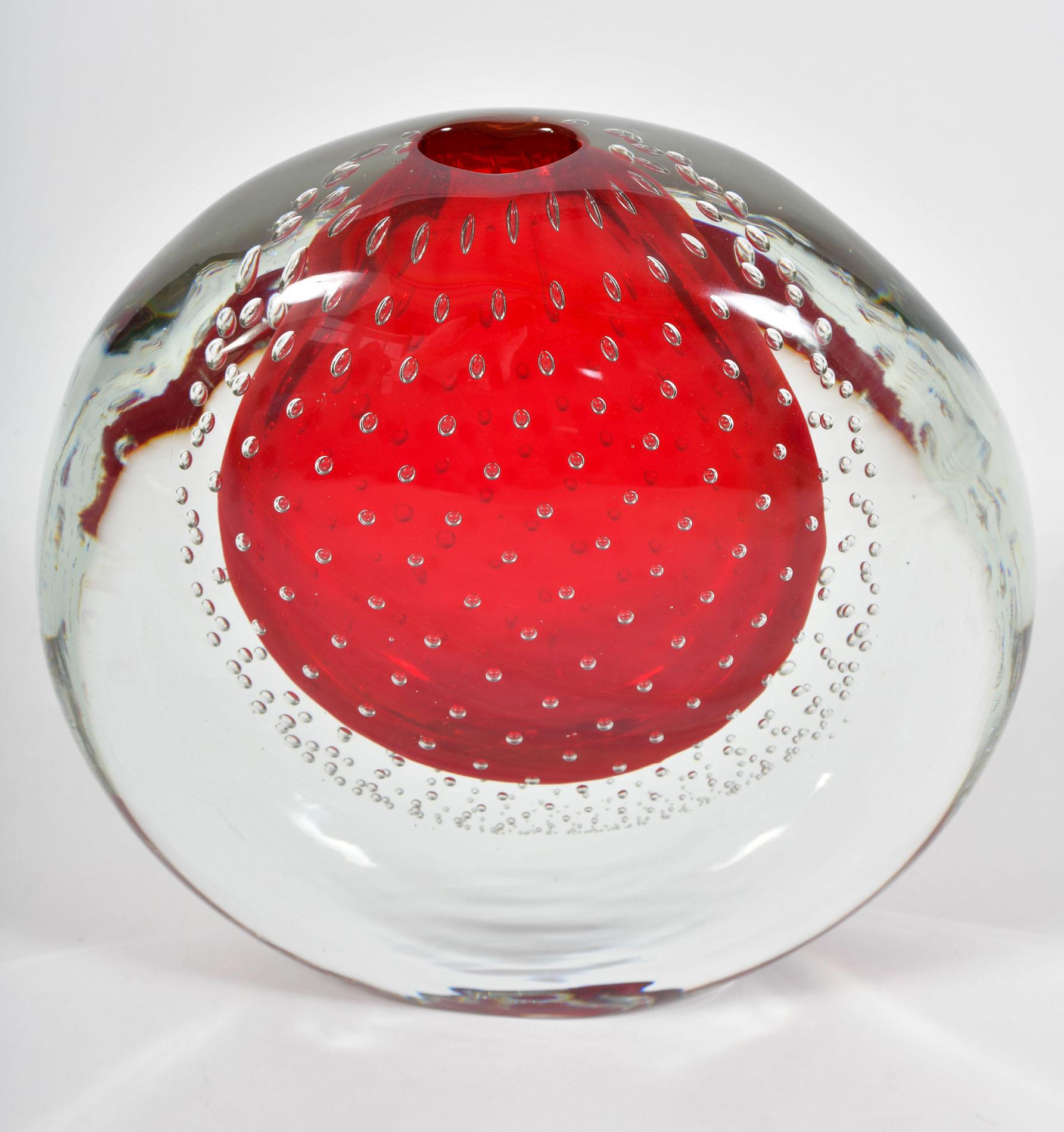 Mid-Century moderno Vaso italiano di Murano a bolle rosse in vendita