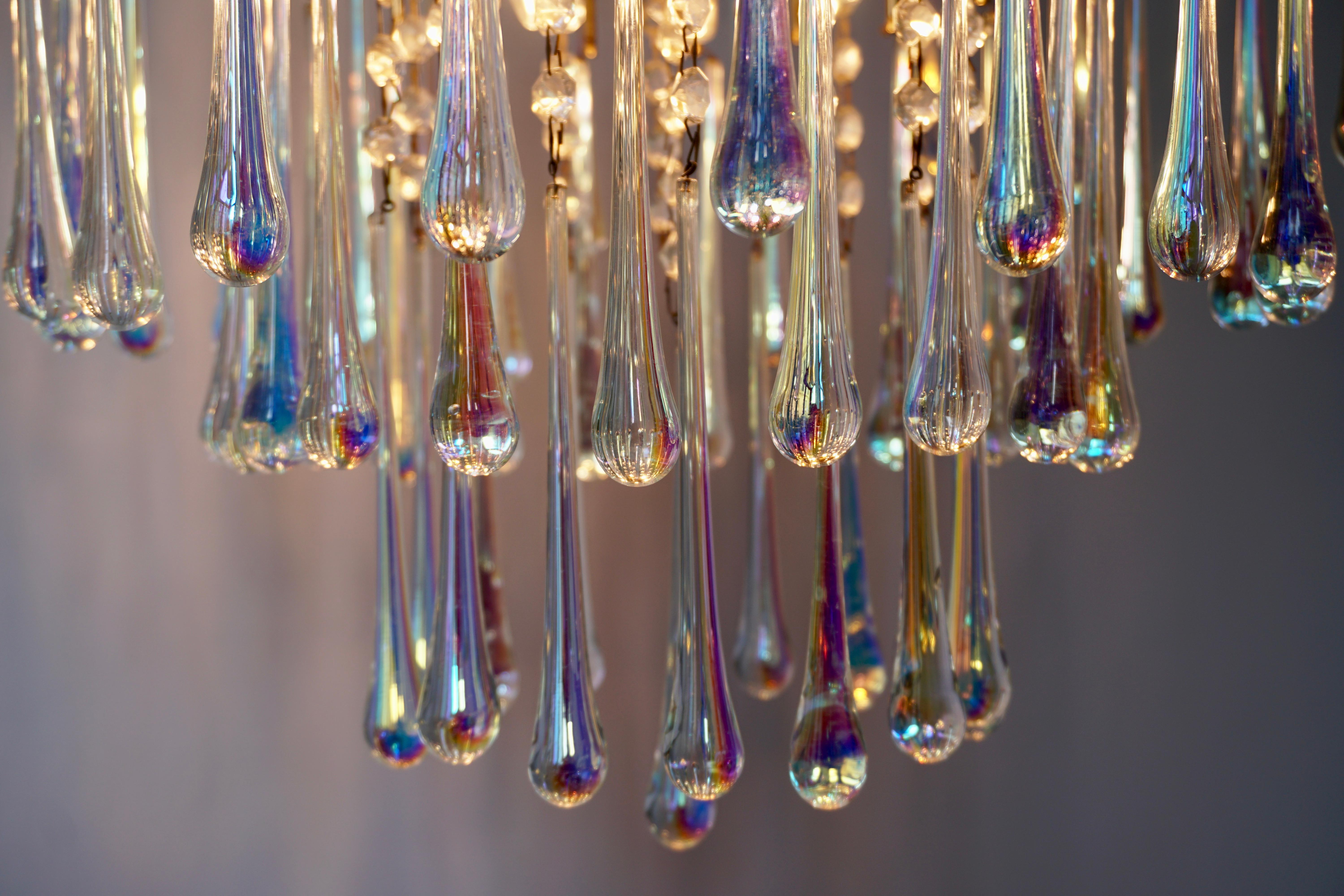 Laiton Lustre italien en cristal de Murano irisé en forme de goutte d'eau, années 1950 en vente