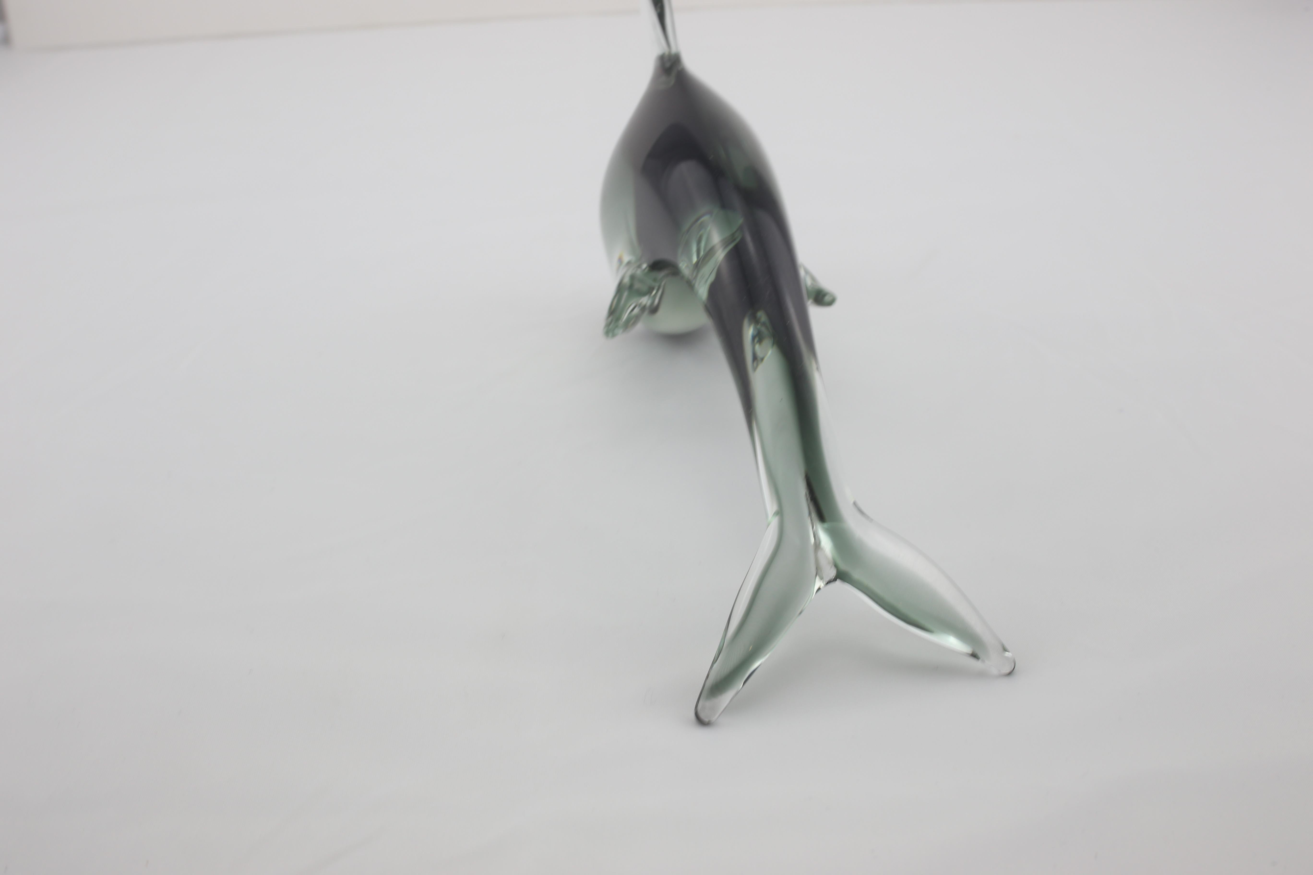 Verre de Murano Sculpture italienne moderne du milieu du siècle dernier de dauphin en verre de Murano vert et noir, années 1960 en vente