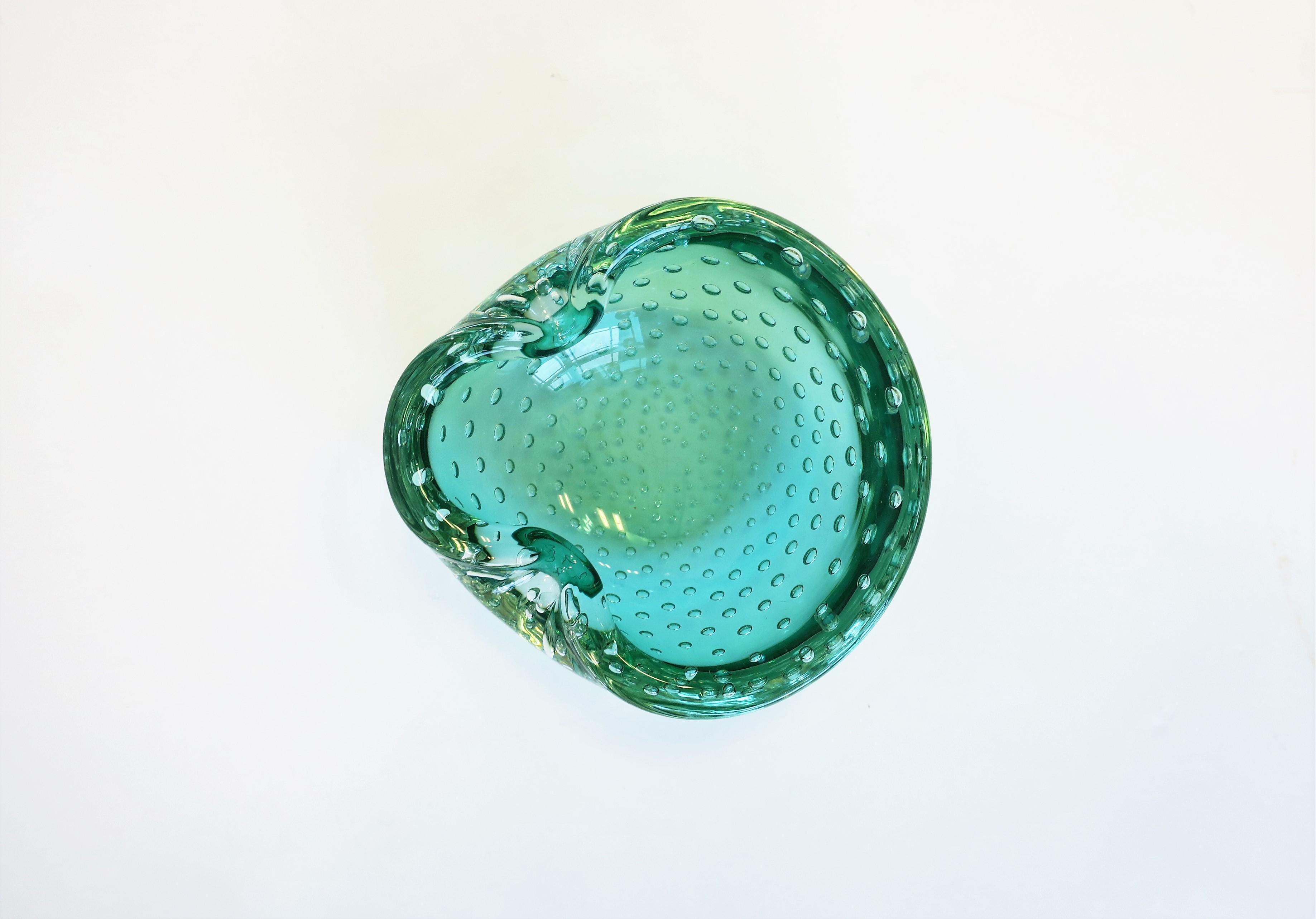 Modern Italian Murano Emerald Green Art Glass Bowl or Ashtray after Alfredo Barbini