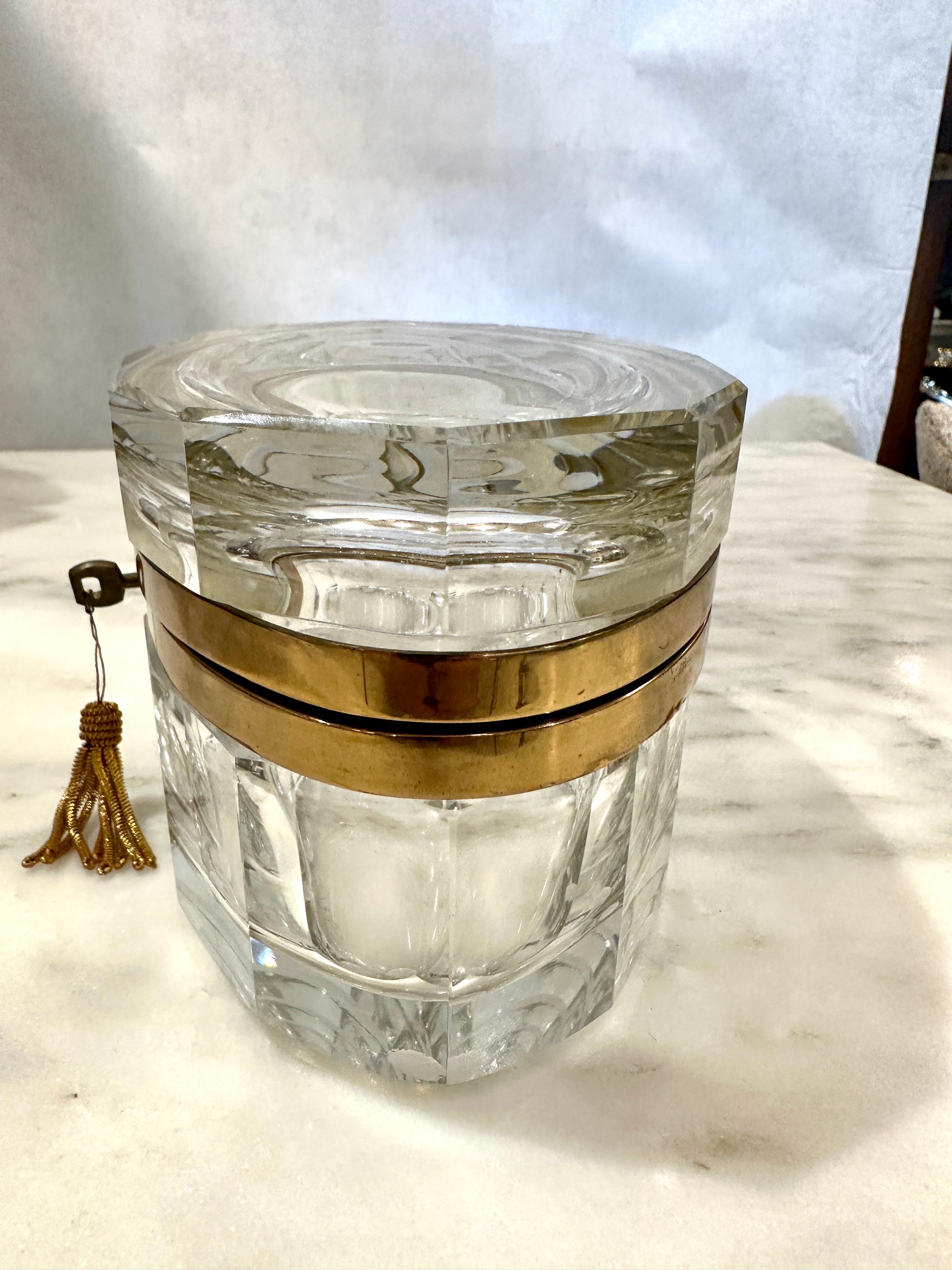 Boîte à charnière / boîte à bijoux italienne en verre facetté et laiton de Murano en vente 4