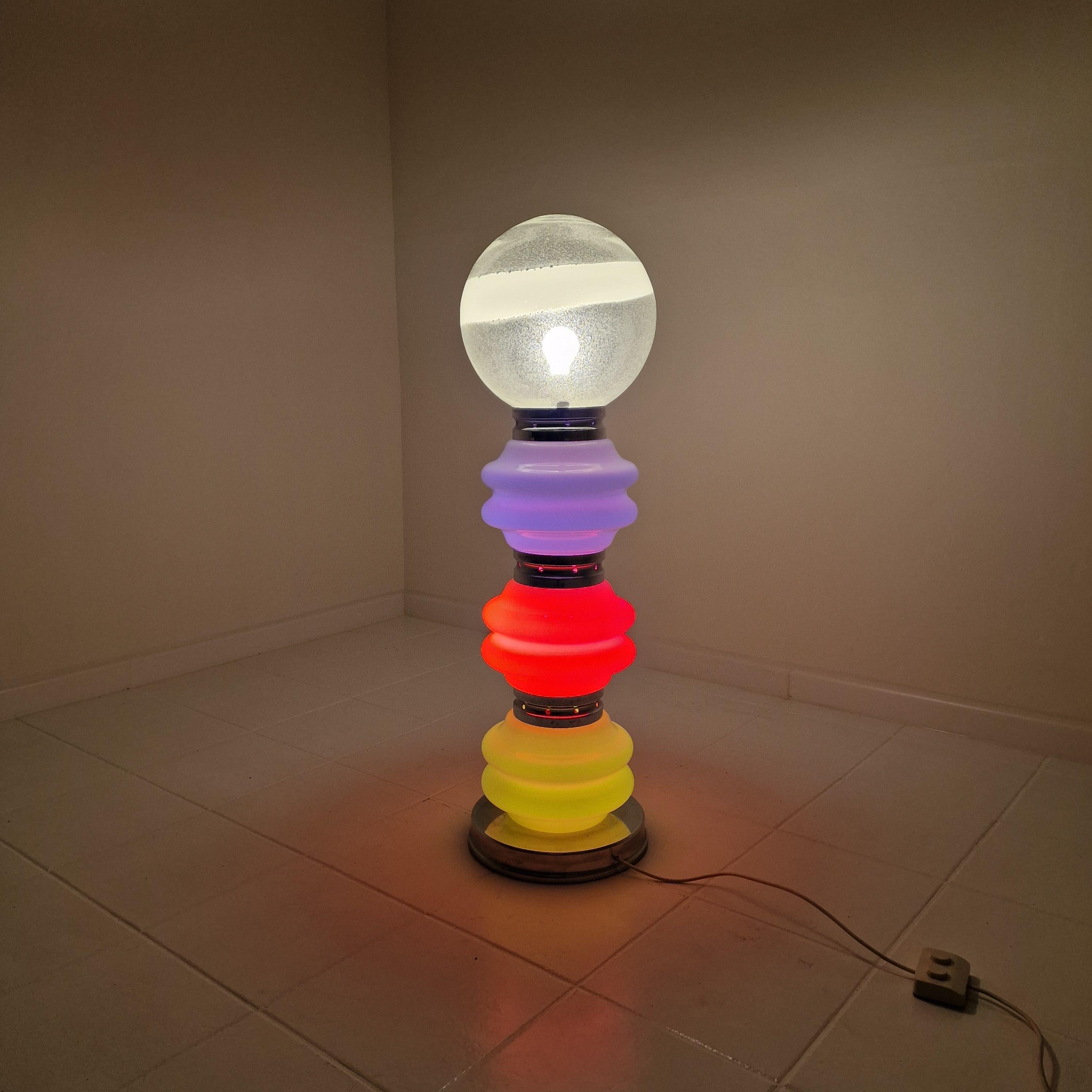 Lámpara de pie italiana de Murano de Carlo Nason en 3 colores Light, años 70 en Bueno estado para la venta en Oud Beijerland, NL
