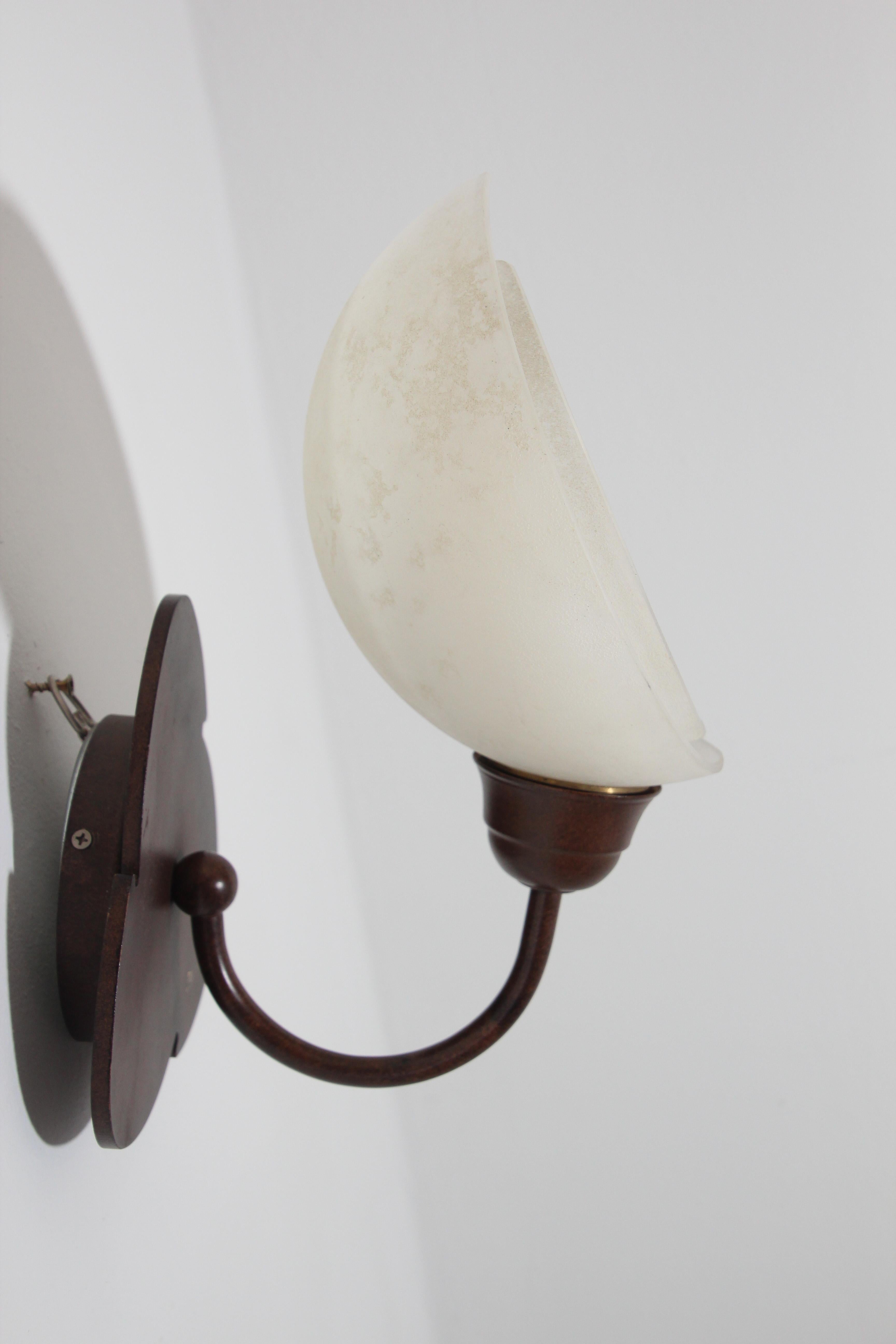 Italian Murano frosted glass and bronze finish metal wall sconce produced by Relco Milano, 1980s. Unusual 1980's bronze standing lamp featuring unusual frosted textured glass in the shape of a flower, the 3 part textured glass moves around the light