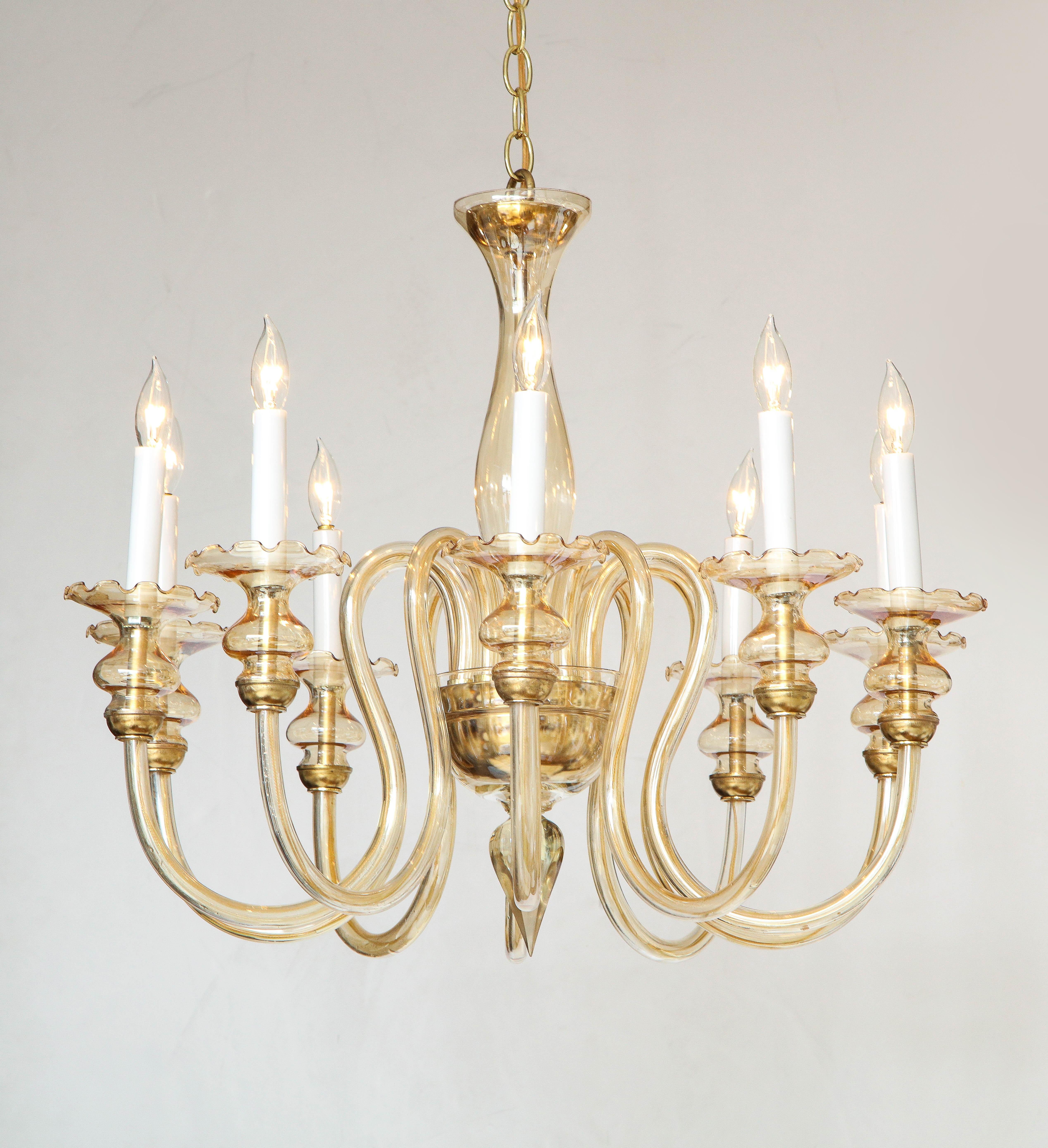 Italiano Lampadario italiano a dieci bracci in vetro di Murano e ottone degli anni '50 in vendita