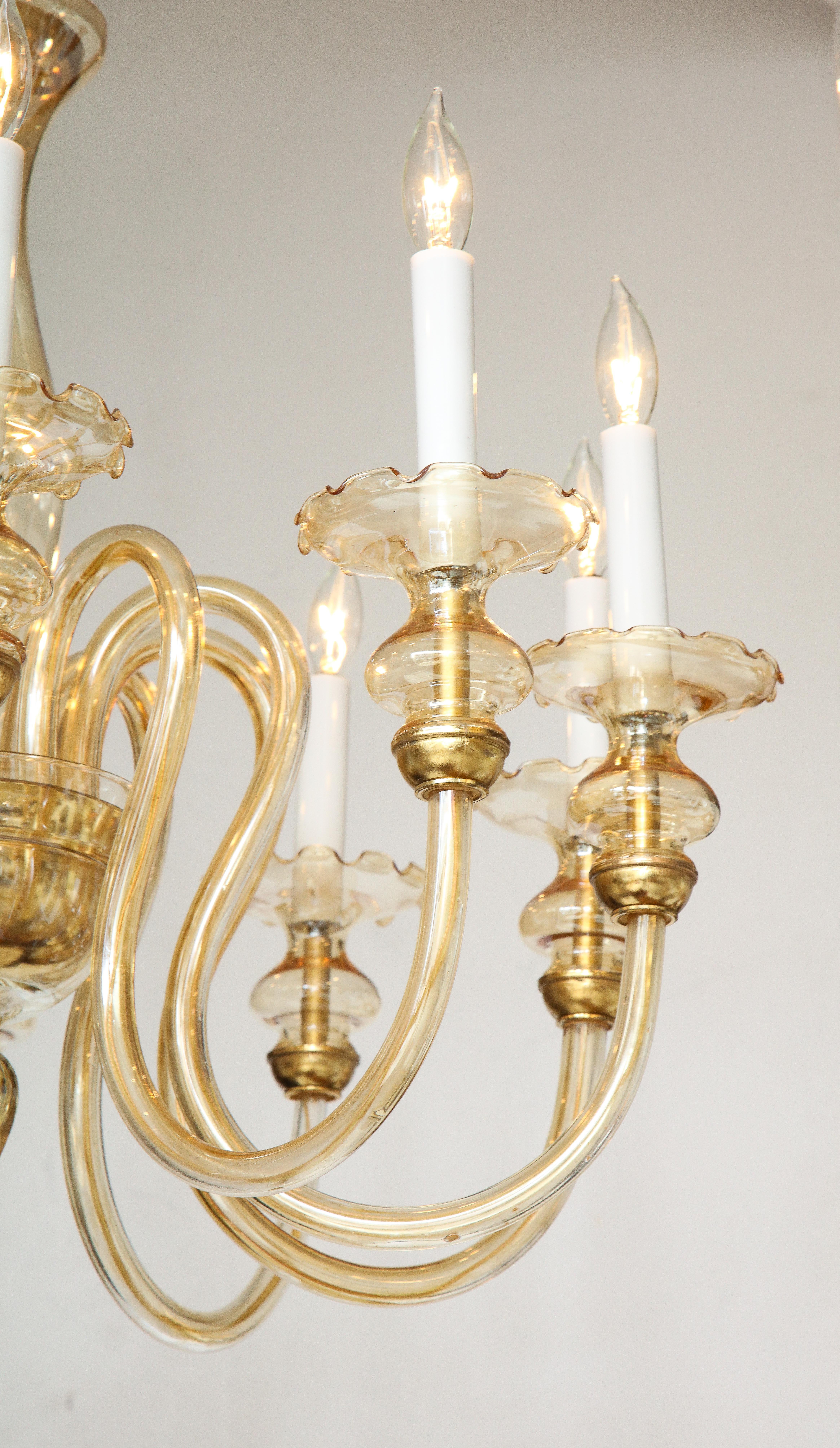 Italian Murano Glass and Brass 1950's Ten Arm Chandelier For Sale 3