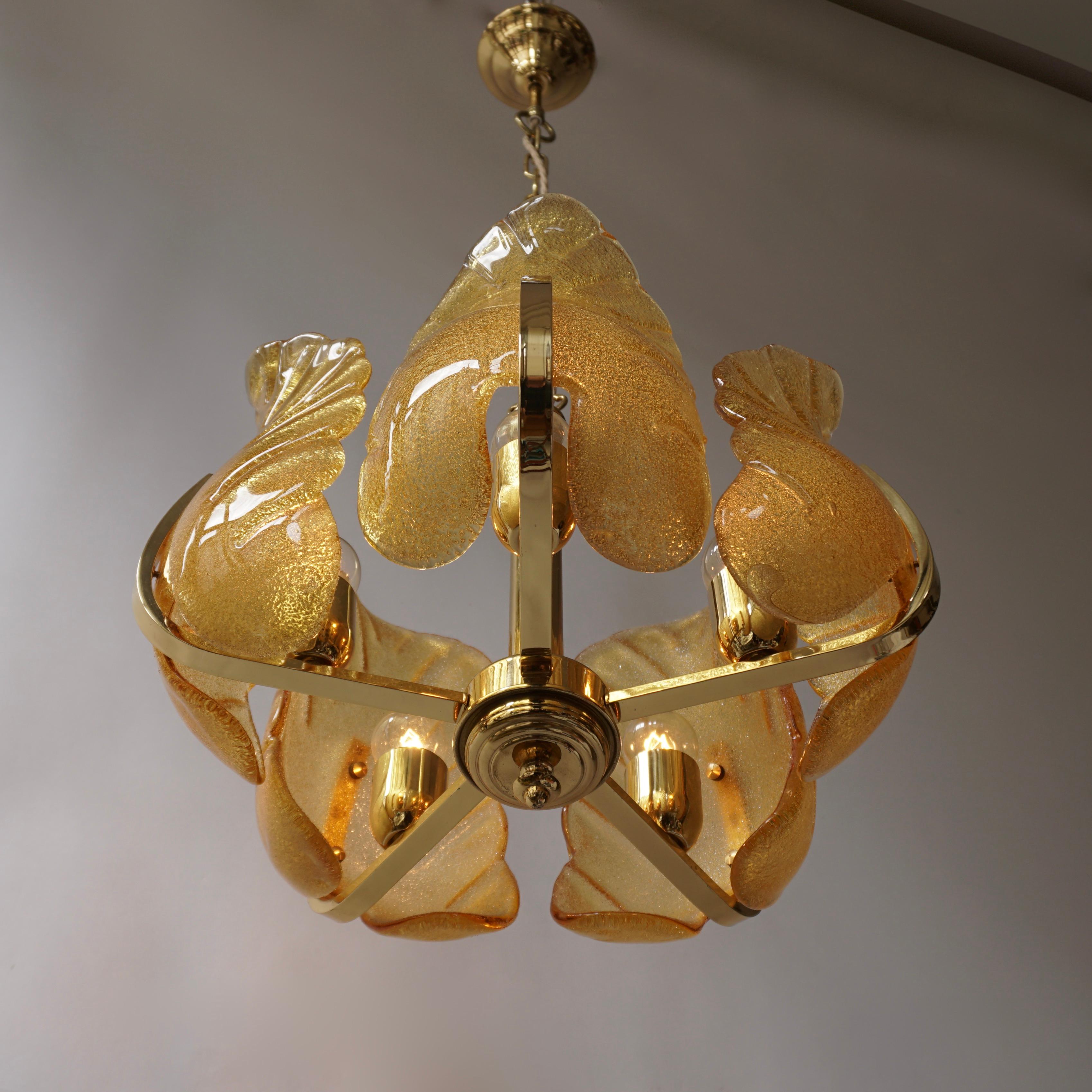 Italian Murano Glass and Brass Chandelier For Sale 4