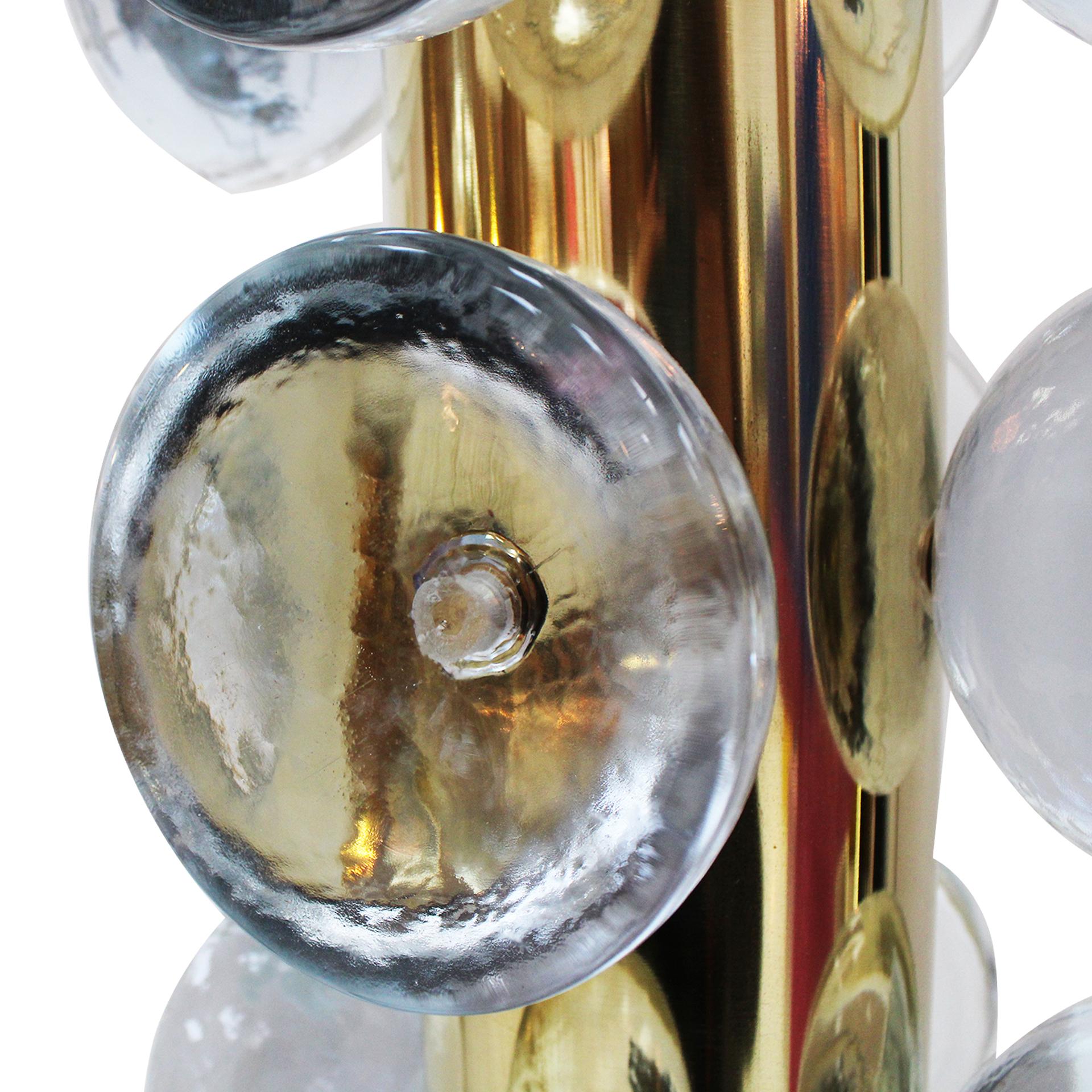 Lámpara de mesa italiana de cristal de Murano y latón, Italia Siglo XXI y contemporáneo en venta