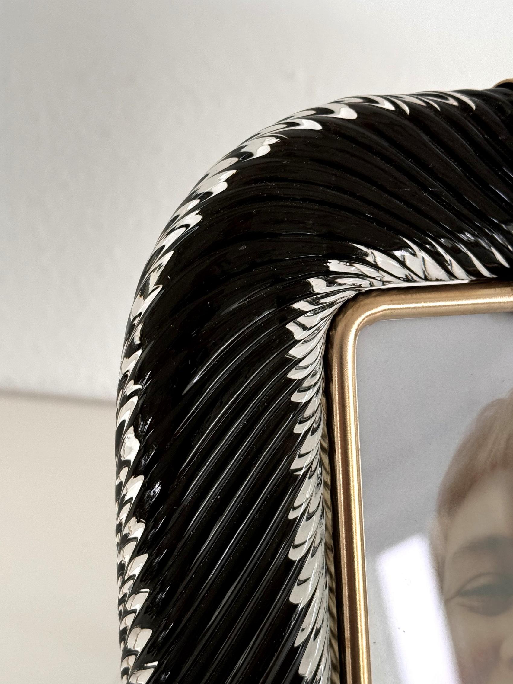 Marco Twist de Cristal de Murano Italiano y Latón en Negro en venta 1