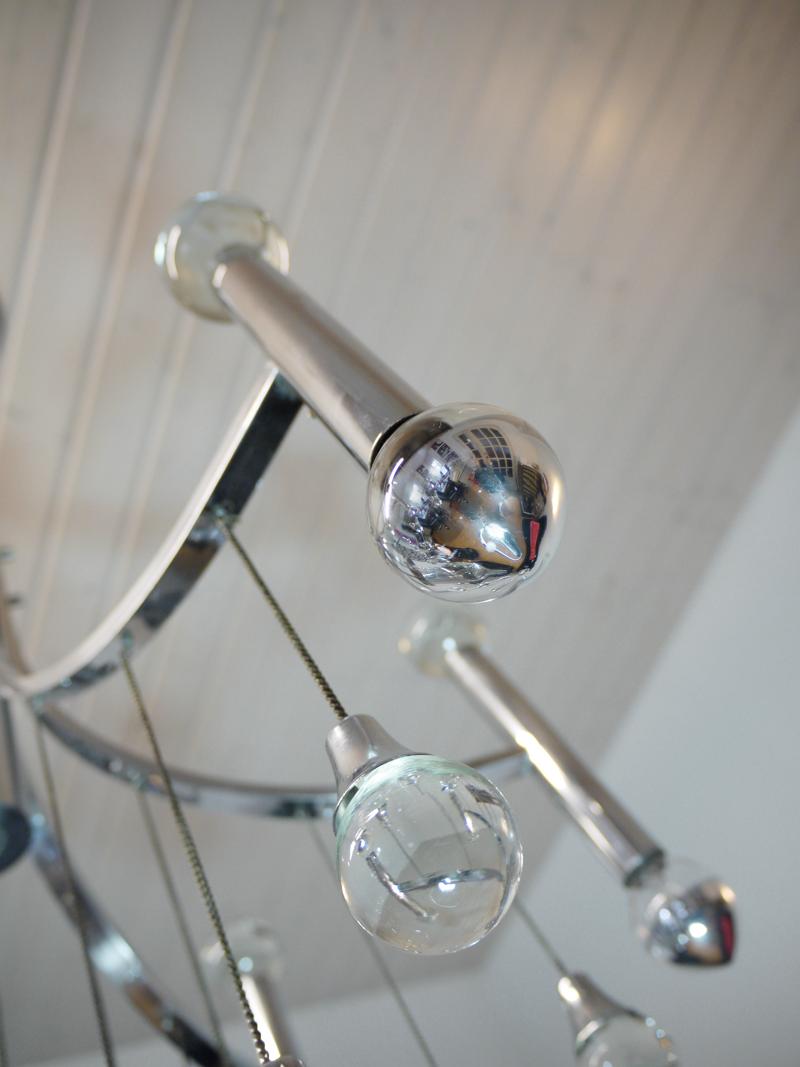 Italian Murano Glass and Chrome Chandelier by Sciolari In Good Condition For Sale In Niederdorfelden, Hessen