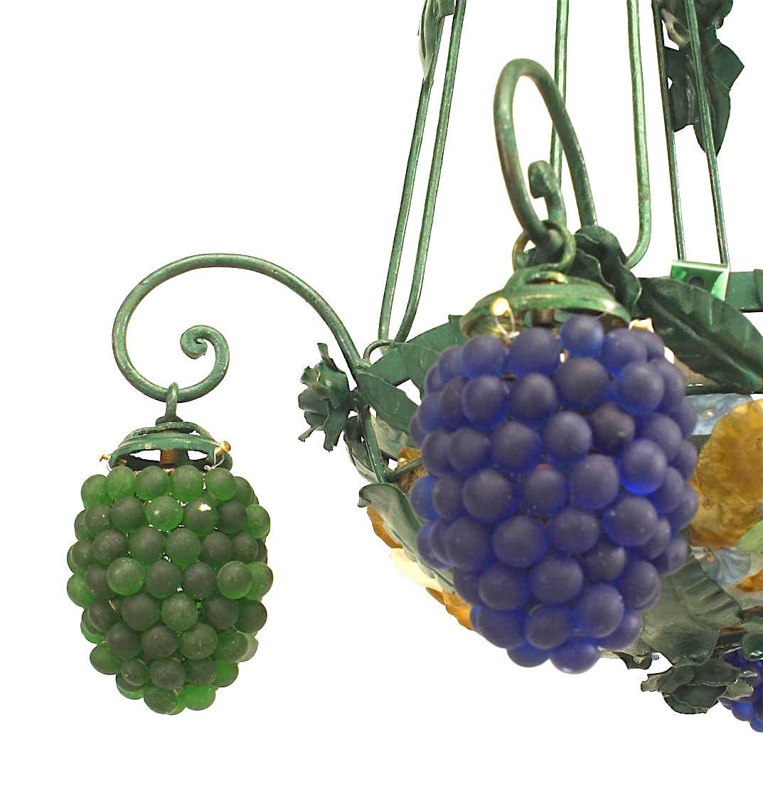 Peint Lustre vénitien italien de Murano à grappes de raisins et de fleurs en vente