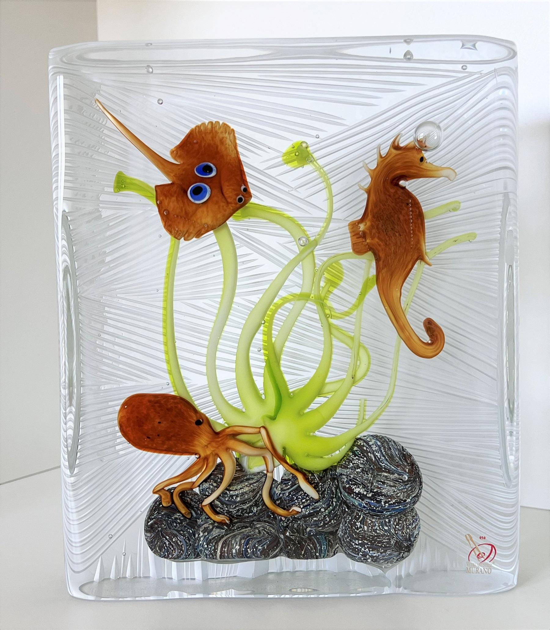 Aquarium italien en verre de Murano avec animaux de la mer, signé Excellent état - En vente à Morazzone, Varese