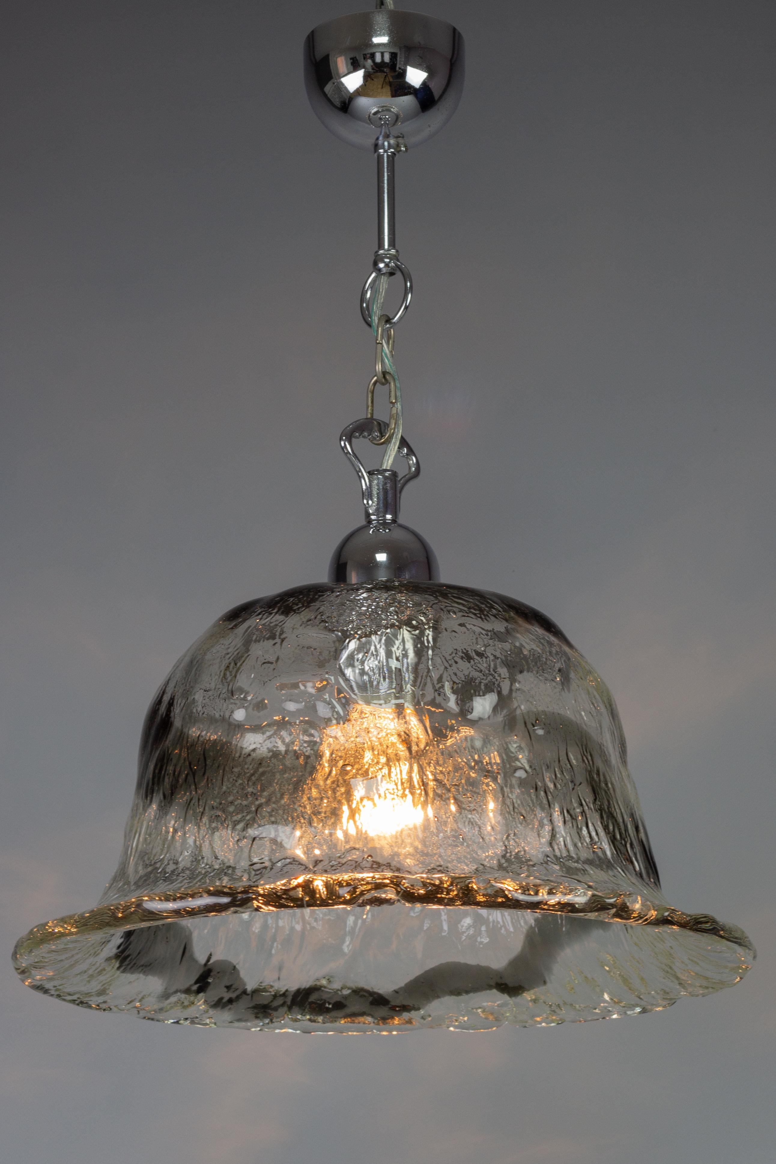 Mid-Century Modern Italian Murano Glass Bell-Shaped Iced Glass and Chrome Pendant Light, 1970s For Sale