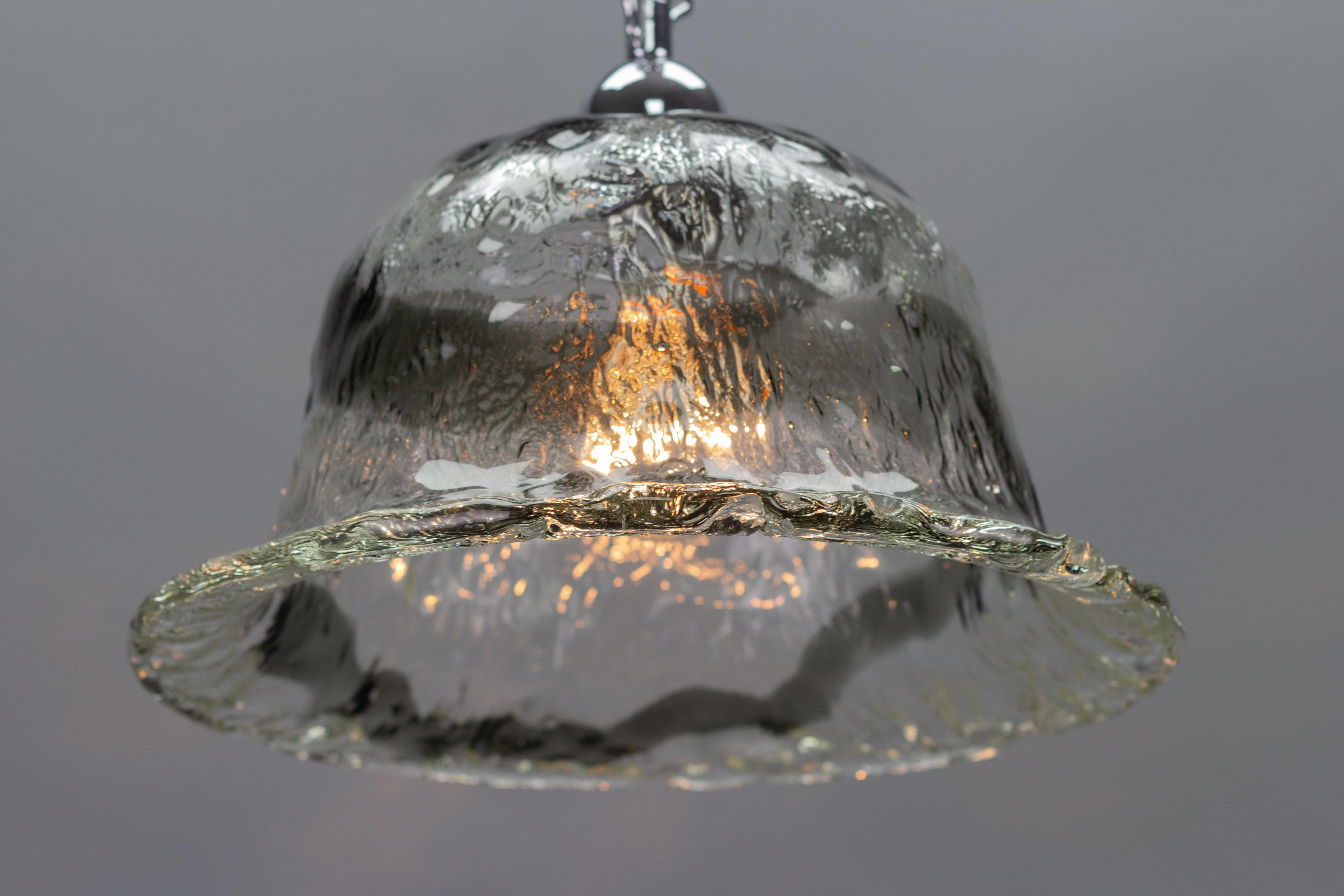 Late 20th Century Italian Murano Glass Bell-Shaped Iced Glass and Chrome Pendant Light, 1970s For Sale