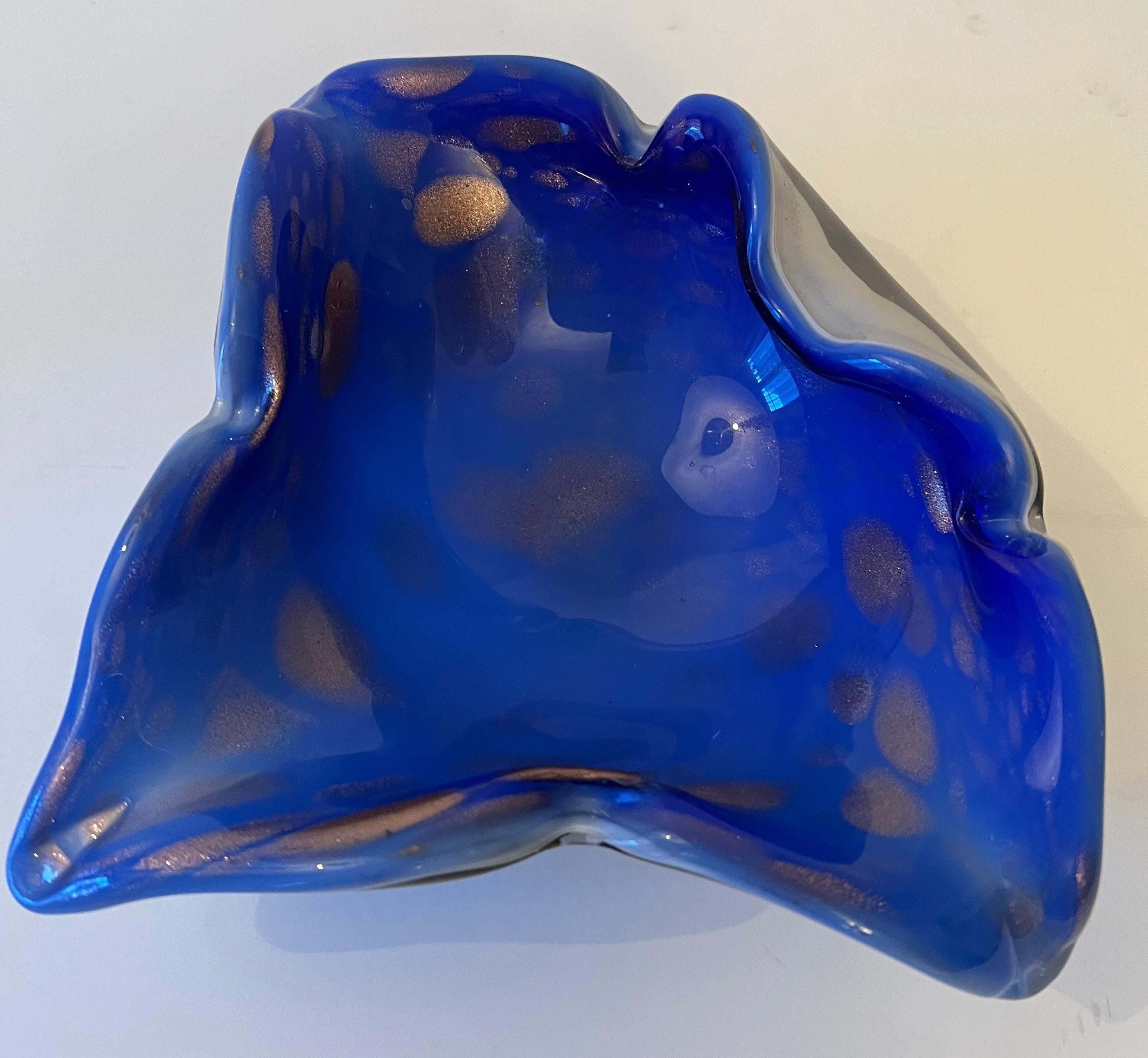 Italian Sommerso Murano Glass Bowl Ashtray in Brilliant Blue with Gold Flecks For Sale 5