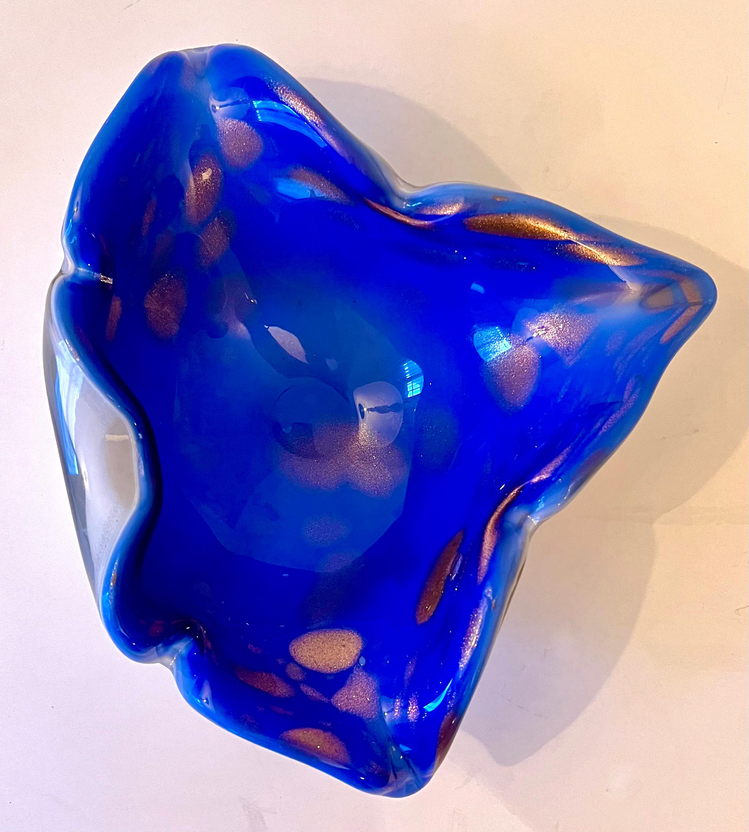 A wonderful Sommerso Murano bowl or ashtray of brilliant cobalt Blue - hand crafted in Italy and ready for your cocktail table or works well as a decorative piece... also makes a great addition to your desk for things like rubber bands to paper
