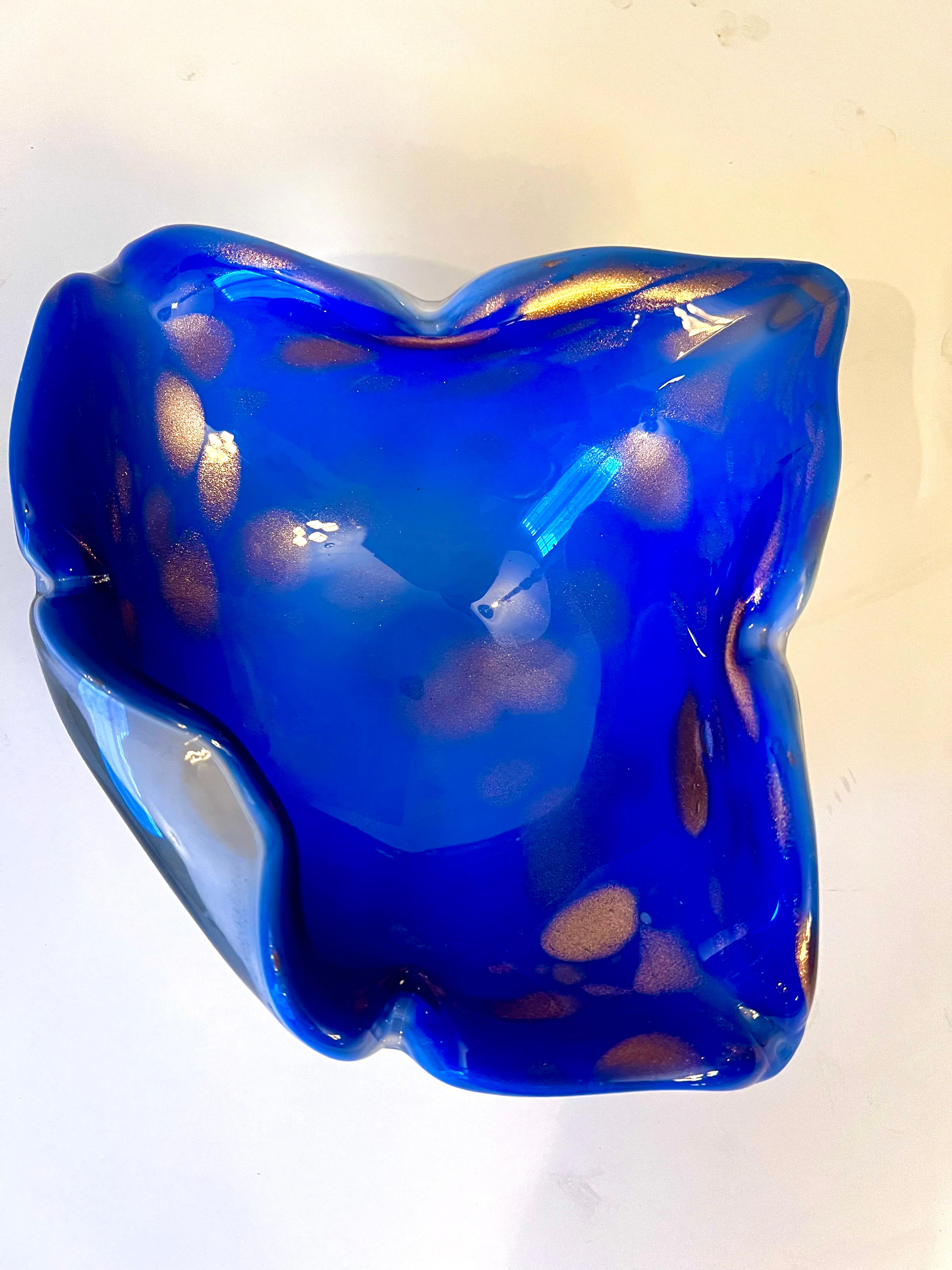 Italian Sommerso Murano Glass Bowl Ashtray in Brilliant Blue with Gold Flecks For Sale 2