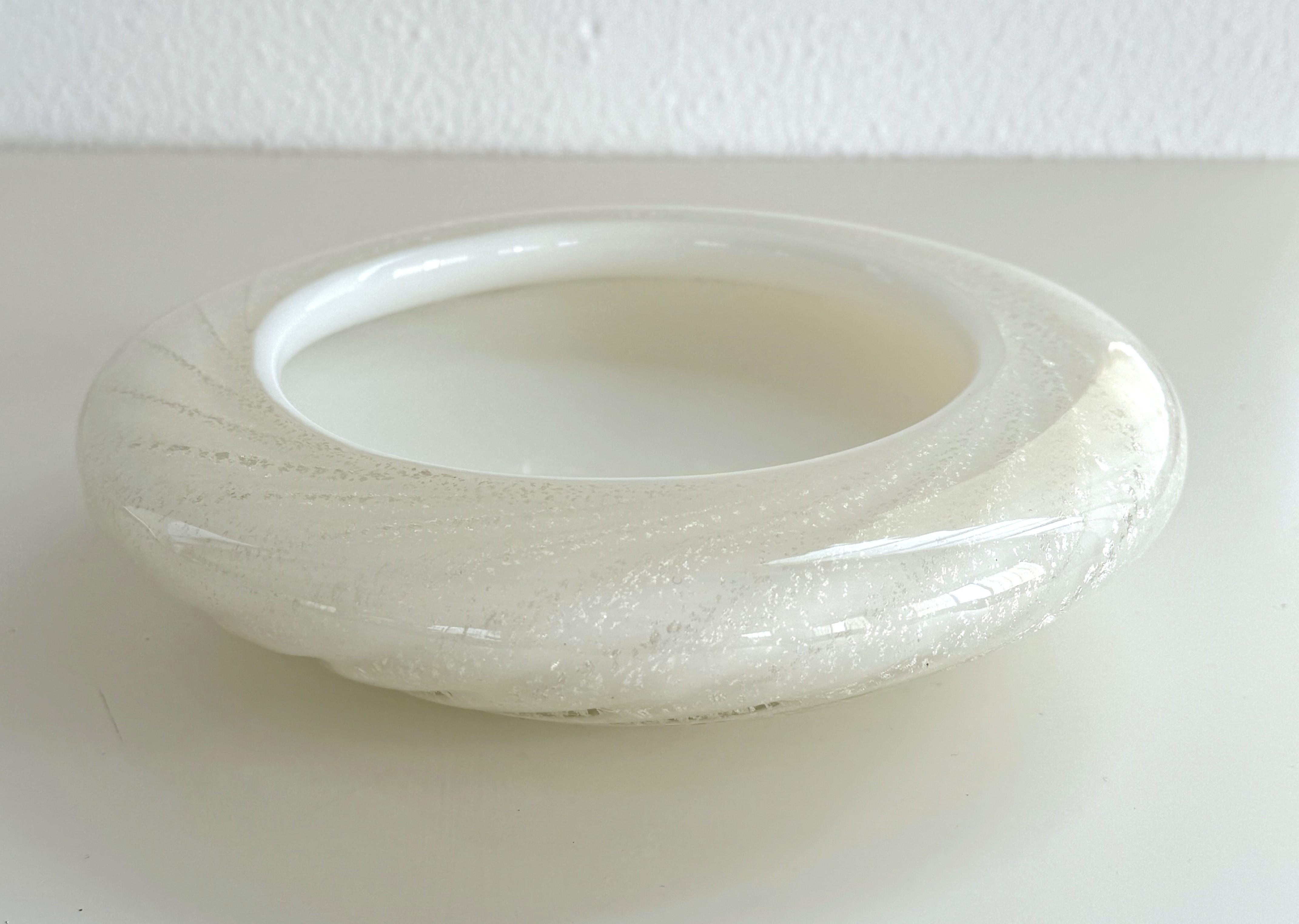 Italiano Ciotola o Videopoche in vetro di Murano con argento, anni '70 in vendita