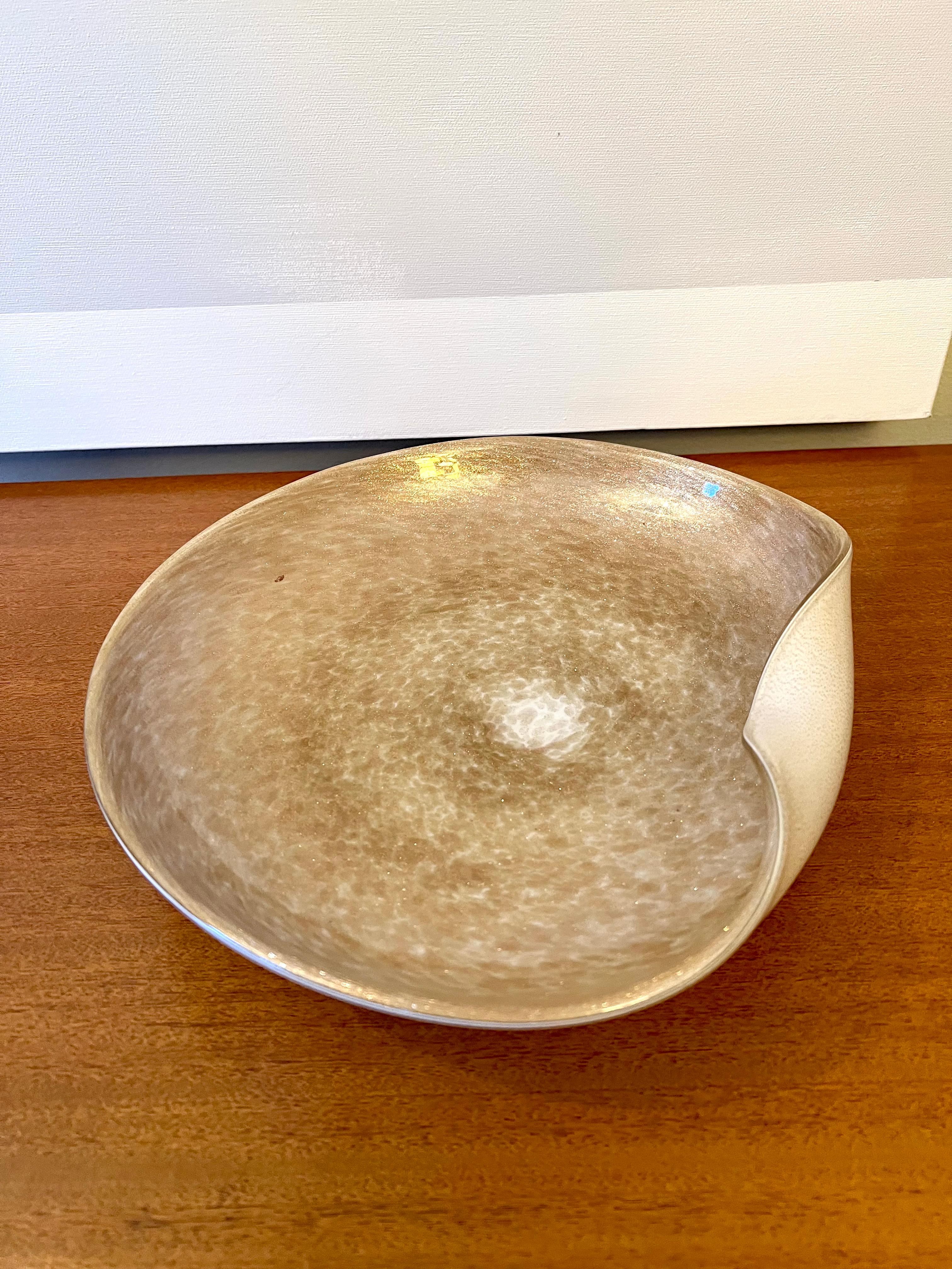Italian Murano Glass Bowl with Gold Flecks and Opaque White Detail 7