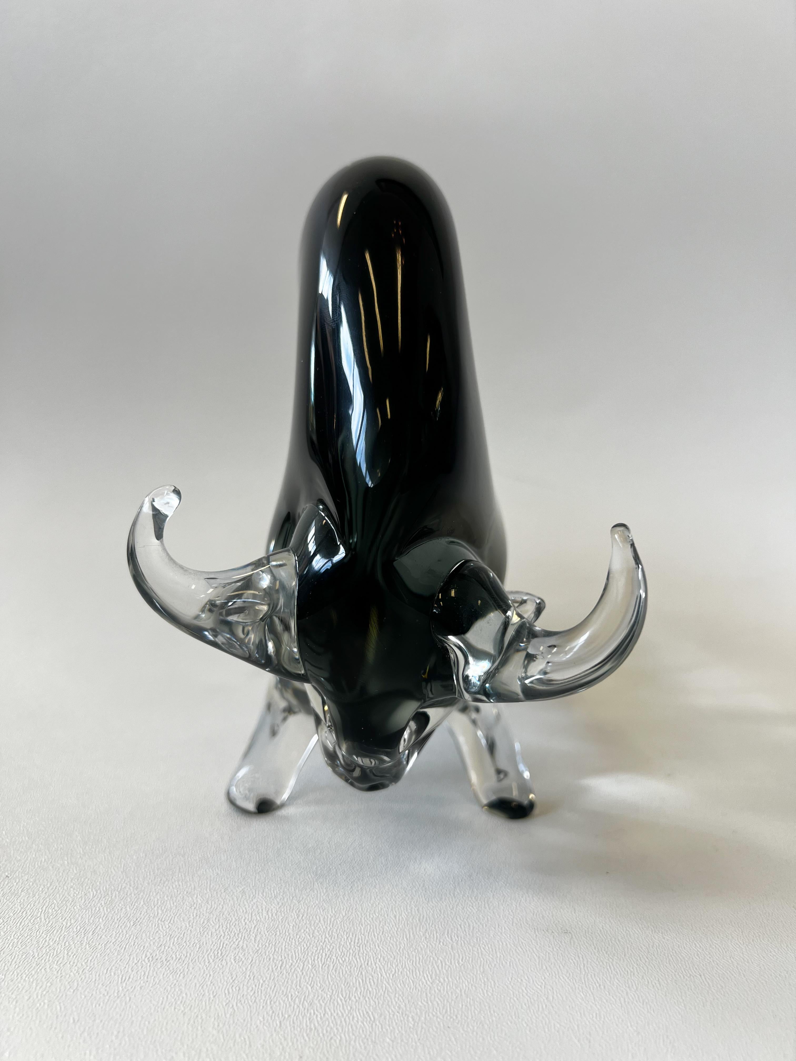 Italienische Murano-Glas-Stier-Skulptur von Franco Bottaro im Zustand „Hervorragend“ im Angebot in Palm Springs, CA