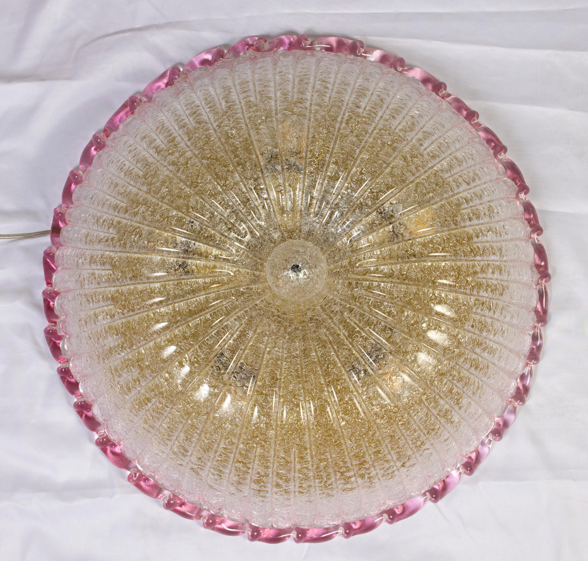 Italienische Murano Glas Deckenleuchte oder Flush Mount  mit rosa Umrandung im Angebot 6