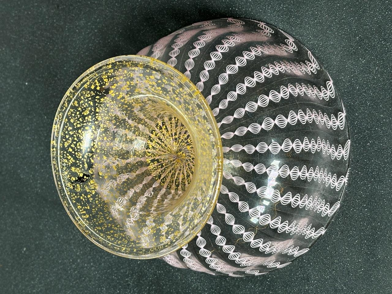 Italian Murano Glass Centerpiece Cup by Paolo Venini For Sale 3