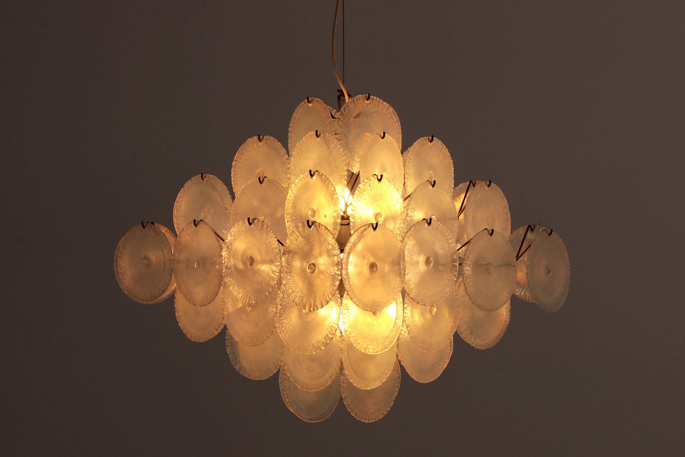 Italian Murano glass chandelier by Carlo Nason for Mazzega, 1970s In Good Condition For Sale In Oostrum-Venray, NL