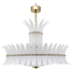 Art Deco-Style Italian Murano Glass Feather Chandelier with Brass Details