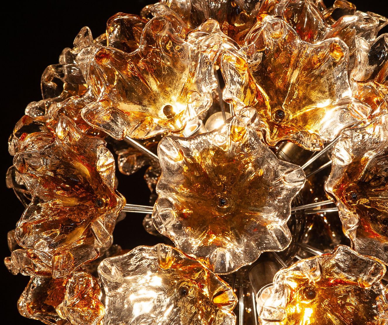 Italian Murano Glass Flowers Sputnik Chandelier by Mazzega, 1960 7