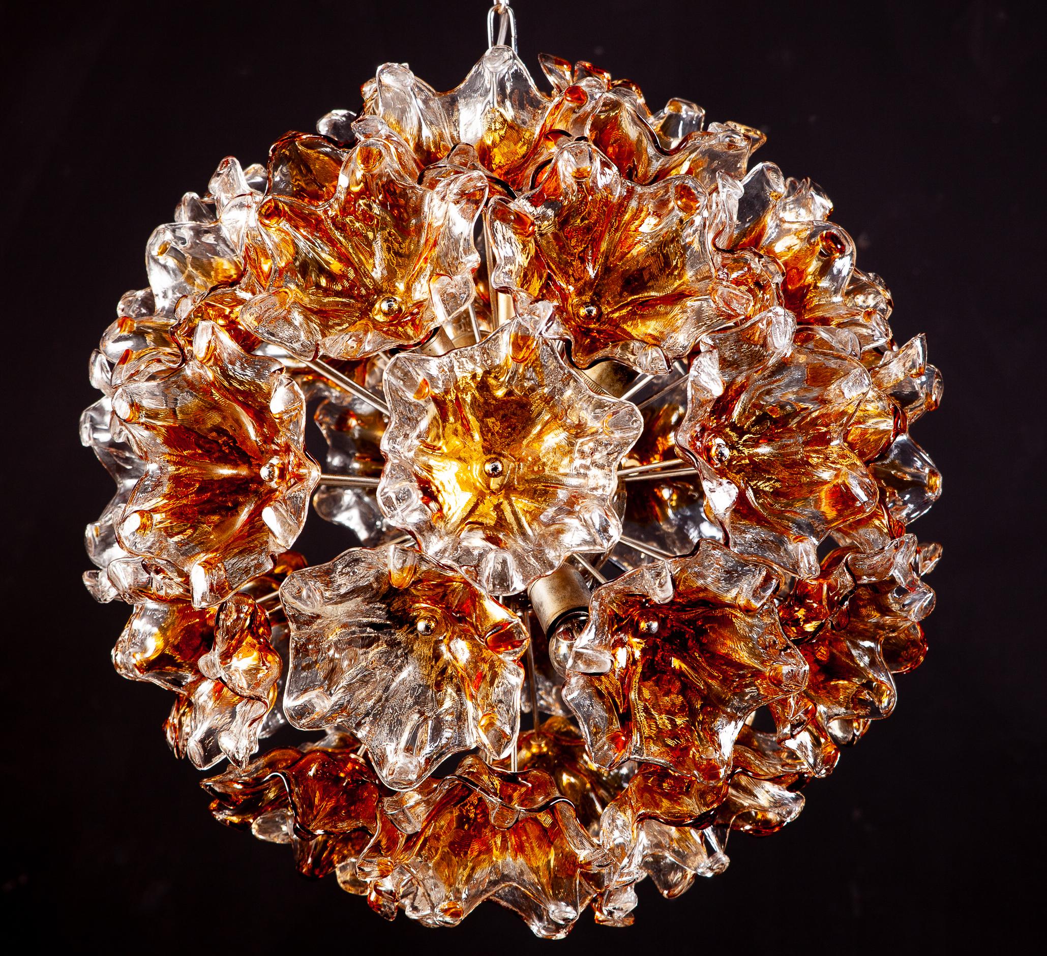 20th Century Italian Murano Glass Flowers Sputnik Chandelier by Mazzega, 1960