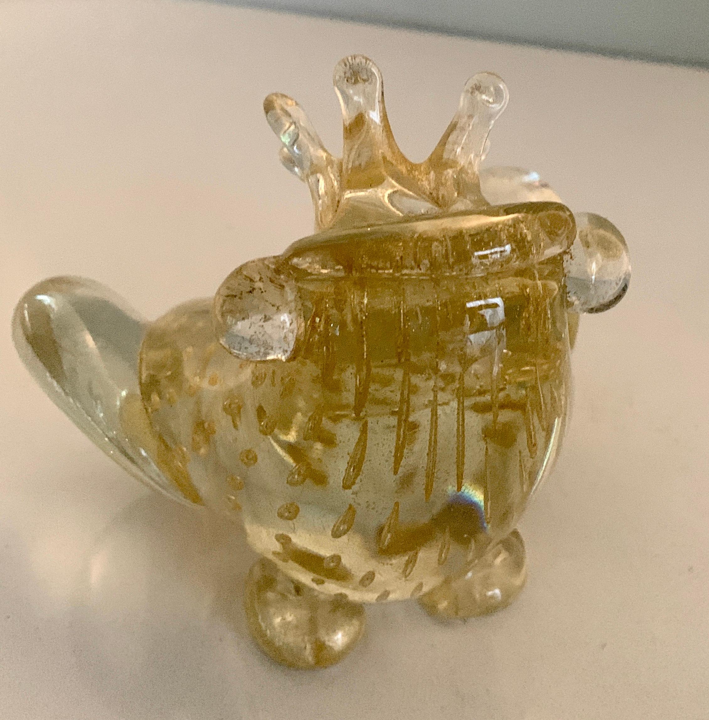 Mid-Century Modern Italian Murano Glass Frog Wearing a Crown with Gold Fleck