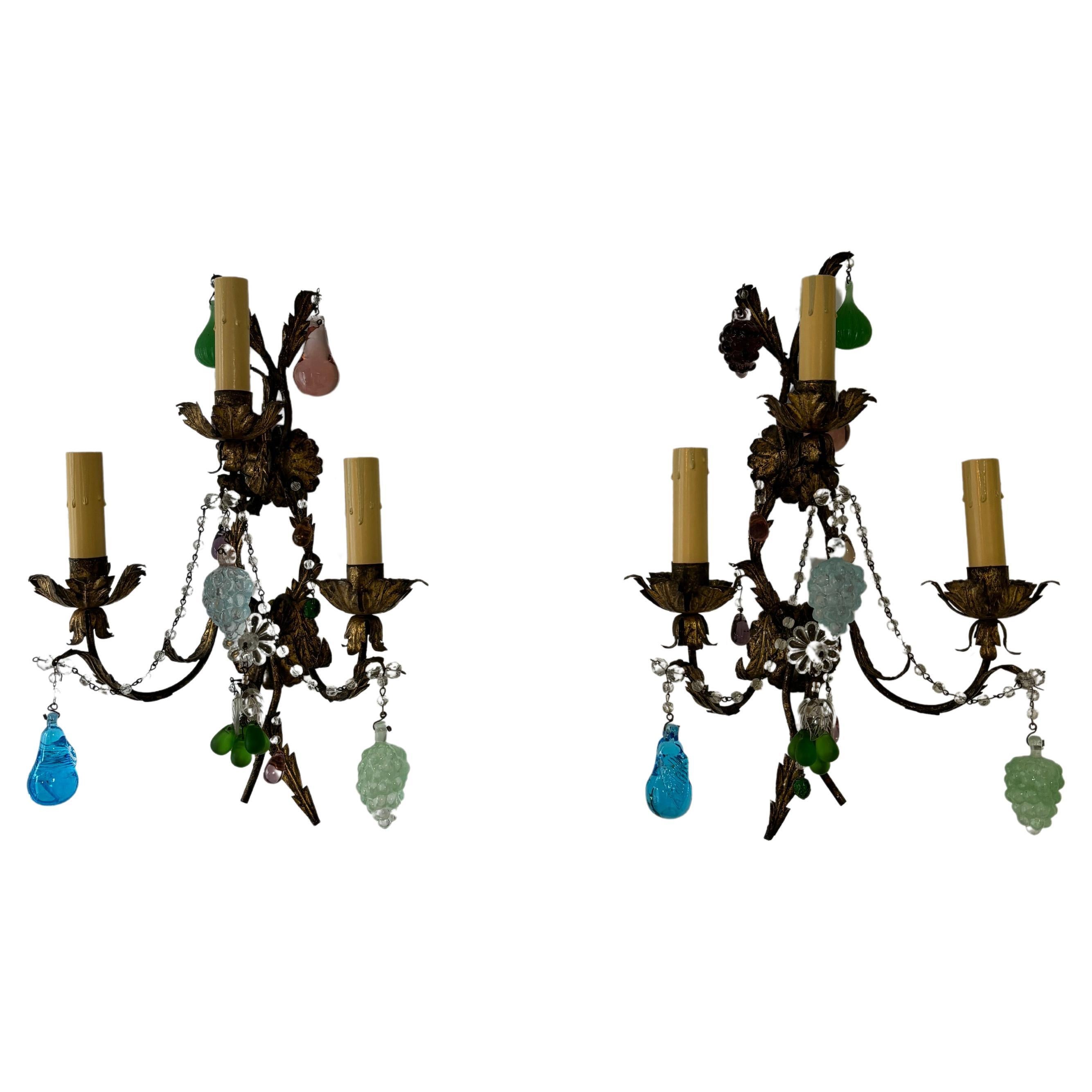 Italian Murano Glass Fruit Crystal Grapes Tole 3 lights Sconces, circa 1930 For Sale