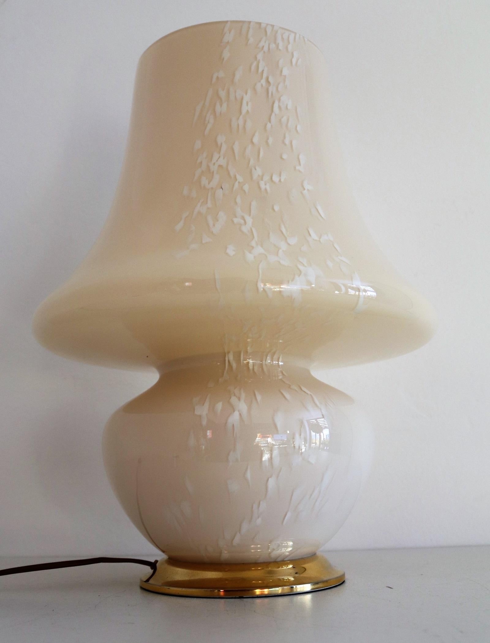 Late 20th Century Italian Murano Glass Mushroom Table Lamp in Yellow Amber Glass, 1970s