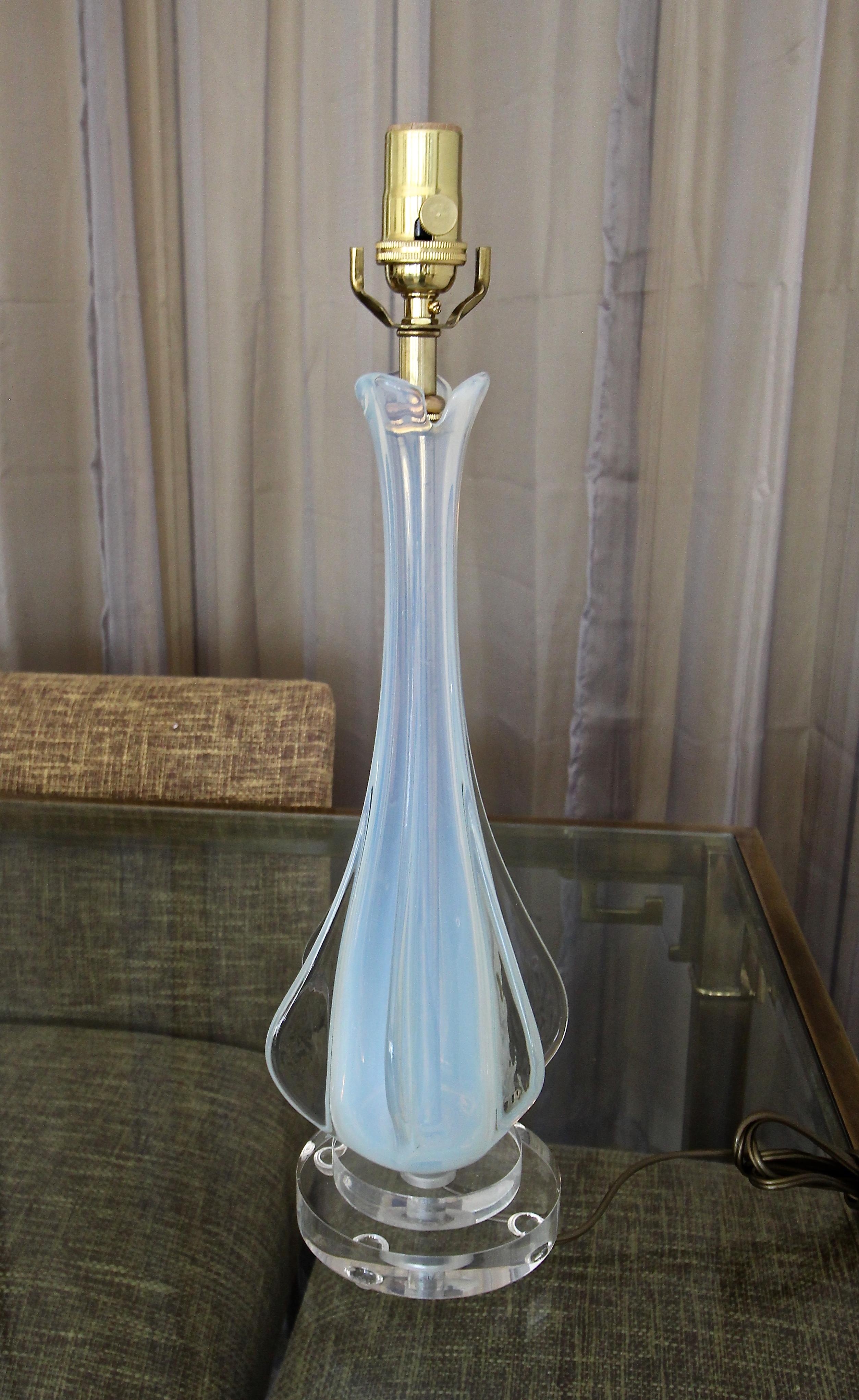 Italian Murano Glass Opalescent Table Lamp In Good Condition In Palm Springs, CA
